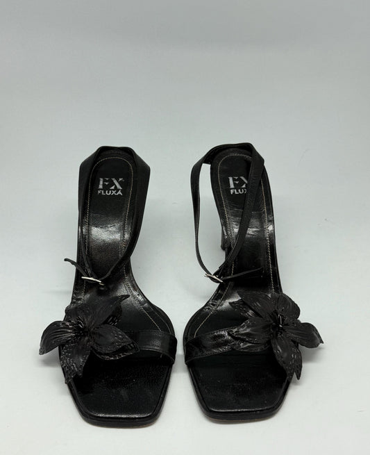 Y2K black leather flower heels – Fluxá Spain – real leather sandals – 9cm heel – size EU40 – square toe ankle strap shoes