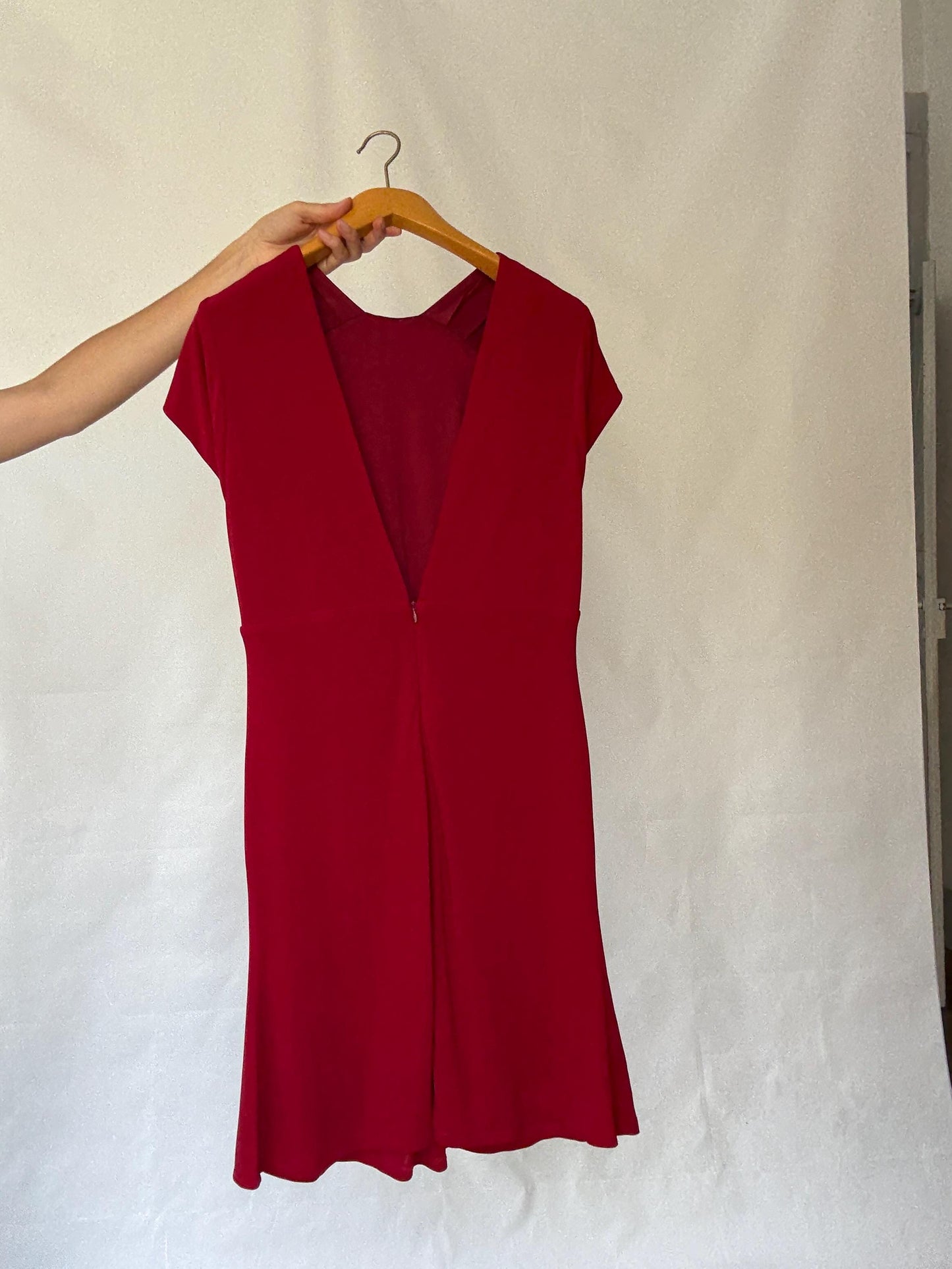 Stylish Red Dress - Stretchy with Back Zipper - Perfect for Romantic Looks - Inspired by Carolyn Bessette-Kennedy - US Size M