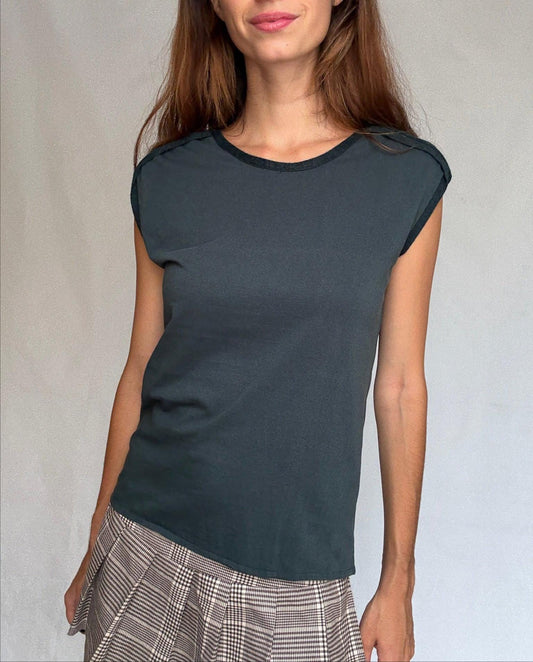 Minimalist Sleeveless Cotton Top in White — detail