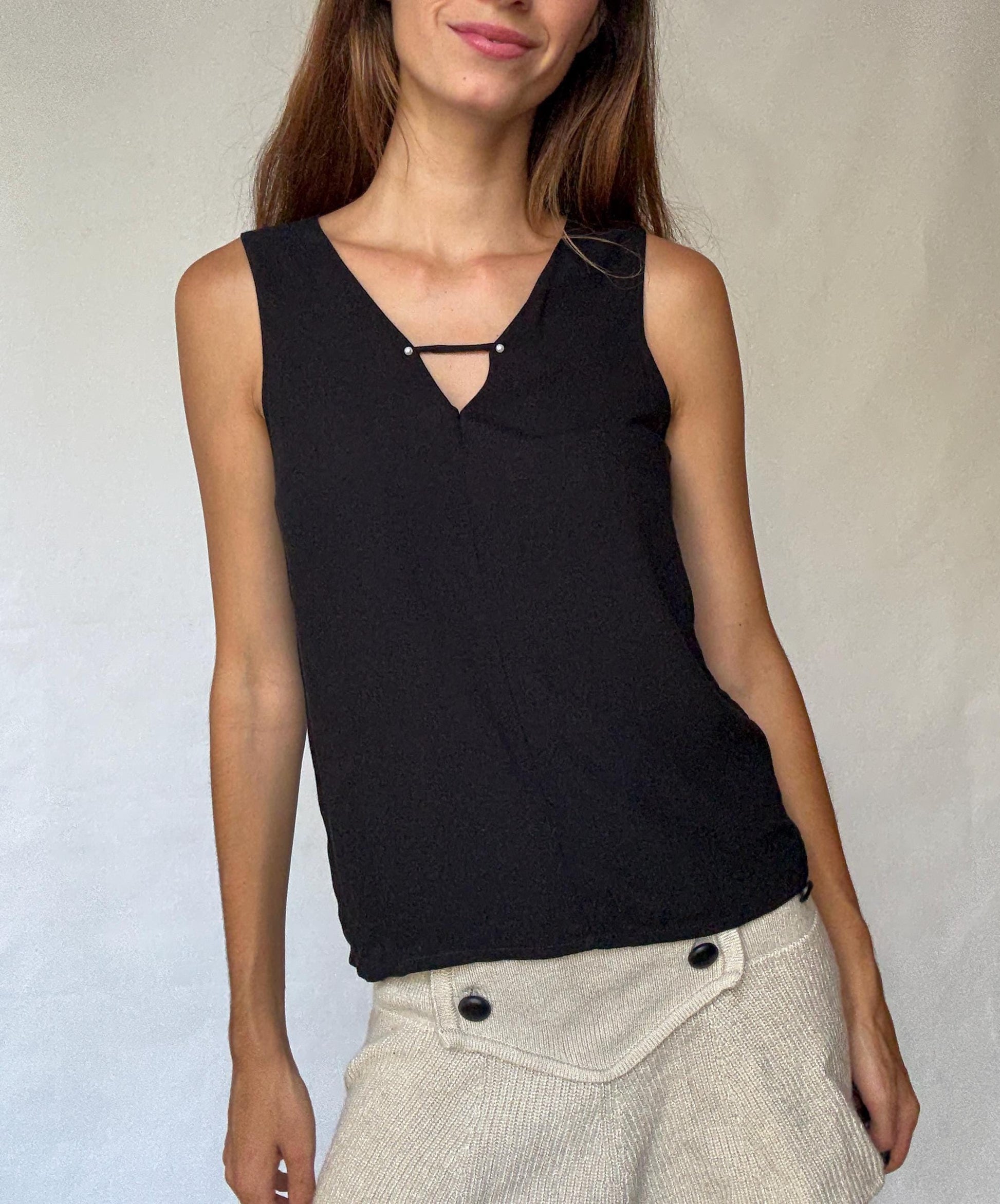 Massimo Dutti Black Tank | Wardrobe essential, tube wardrobe clothing piece, Minimalist Euro Chic, Size S