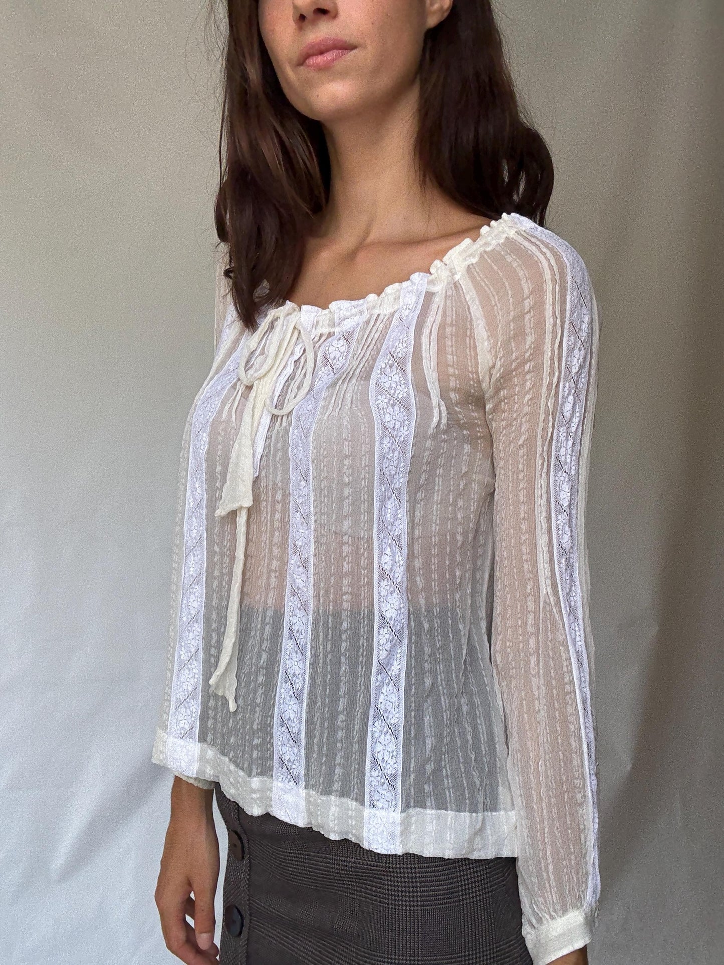 Sheer White Romantic Blouse with Ruffled Neckline and Tie Front Detail in Lightweight Fabric, Perfect for Layering, US Size L
