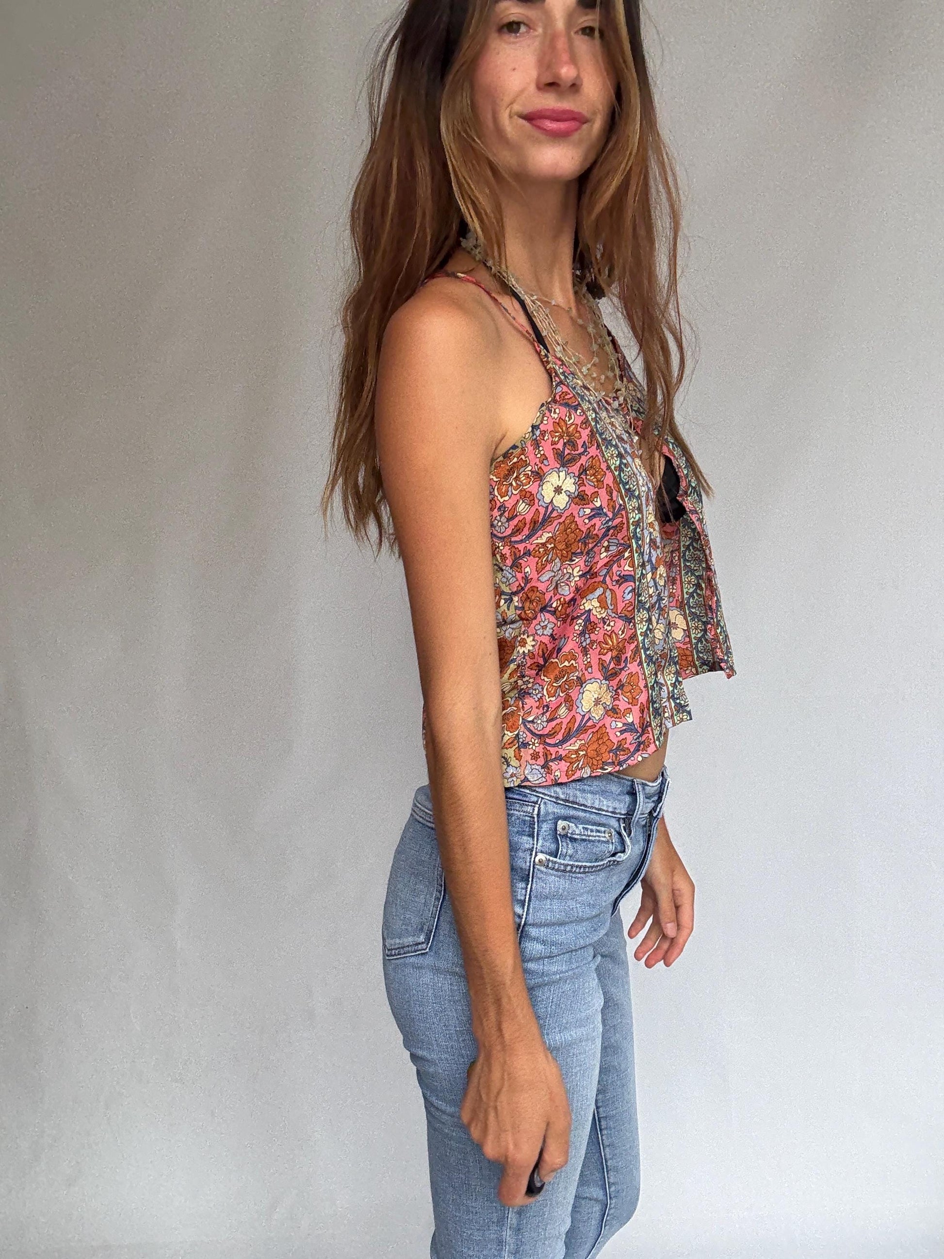 Ralph Lauren US 4 embroidered cropped jeans with lace hem, stretch fit in blue wash, boho Y2K preppy denim with zip & button closure