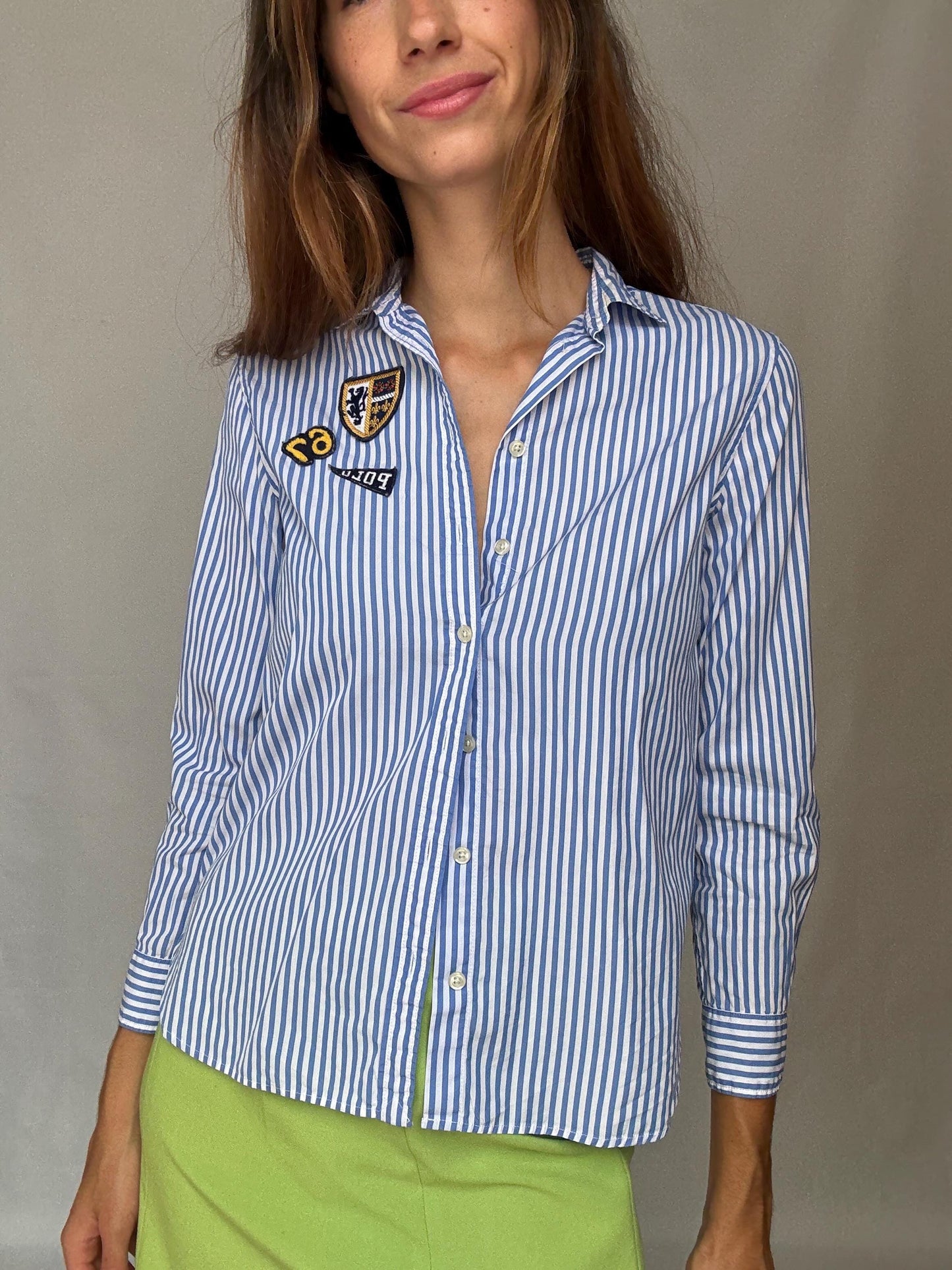 Ralph Lauren crest patch stripe shirt in blue white 100% cotton, preppy Ivy League vibe, schoolcore button-up – fits like US size S