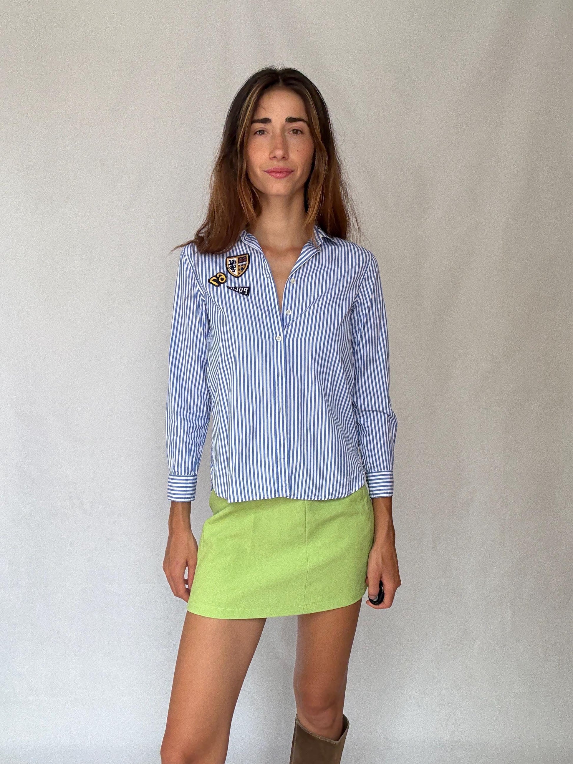 Ralph Lauren crest patch stripe shirt in blue white 100% cotton, preppy Ivy League vibe, schoolcore button-up – fits like US size S