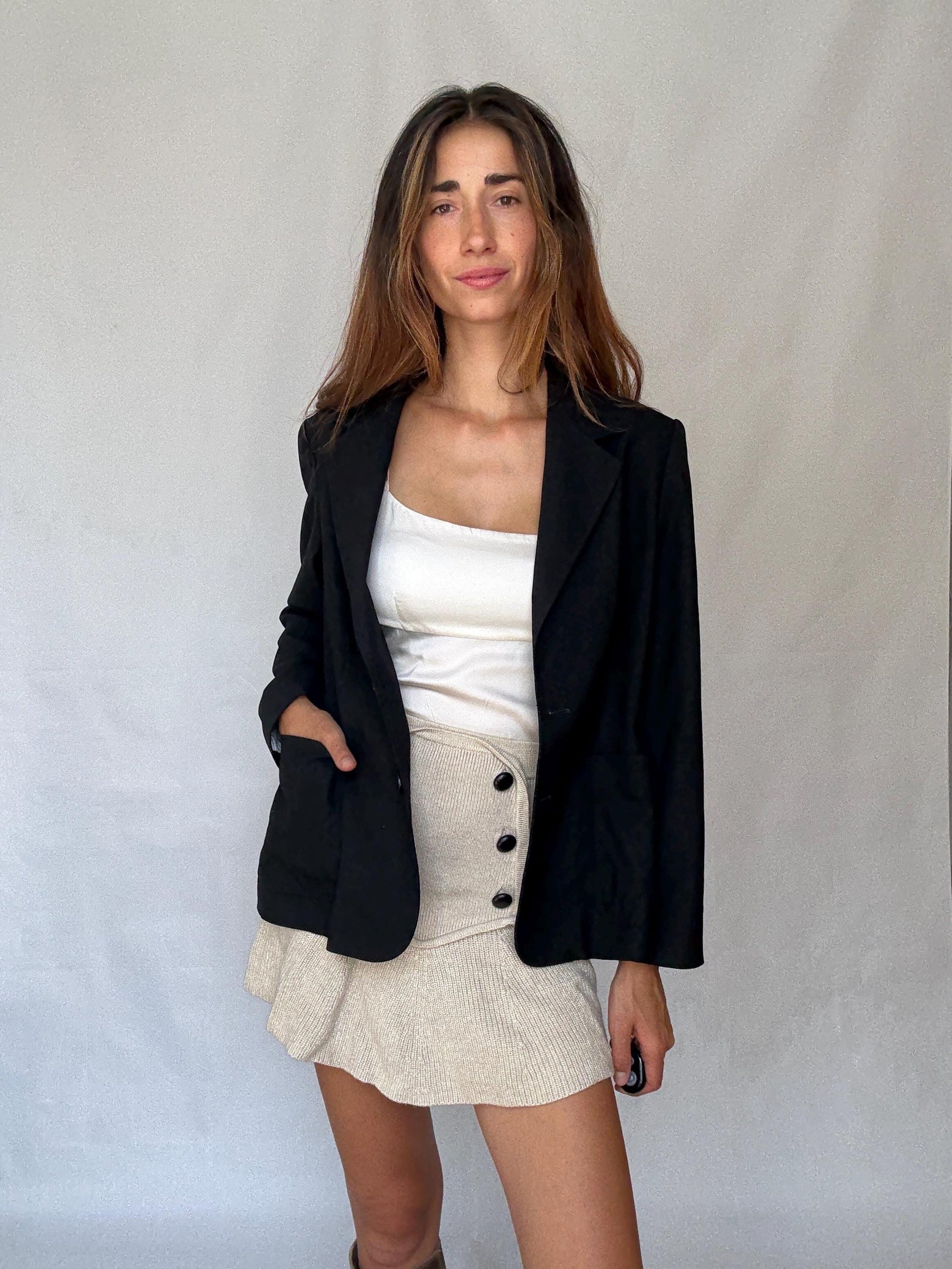 Síntesis black wool blazer in pure new wool US M, 3-button front with oversized pockets, lined in viscose, dark academia preppy look