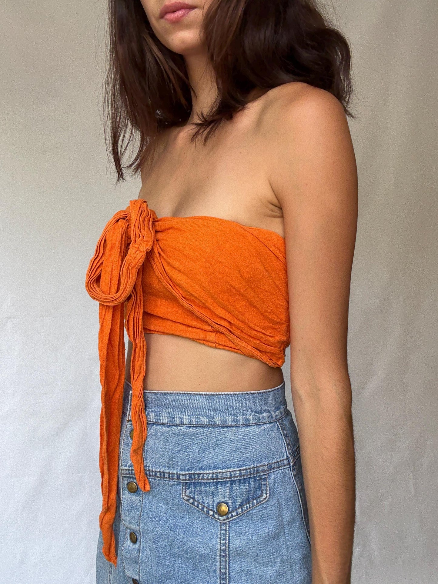 Vintage orange crop top, linen, elasticized bust, back zipper, adjustable straps, coastal grandmother, US M, casual picnic