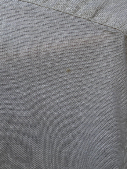 White Button-Up Shirt For Versatile Wear — additional view 7