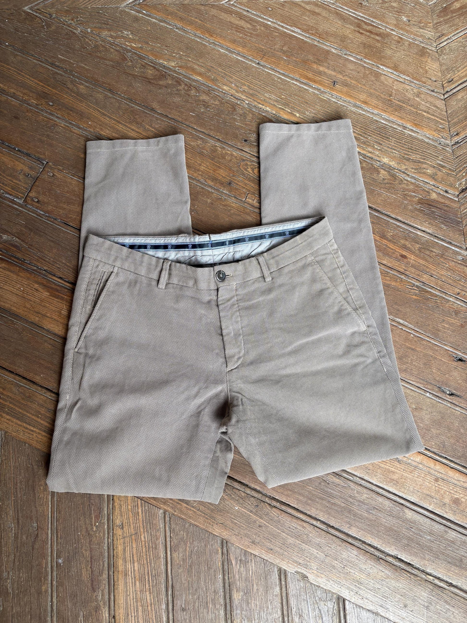 Massimo Dutti beige trousers, cotton feel, slim fit, button closure with zip fly, minimalist chic, US L, versatile casual