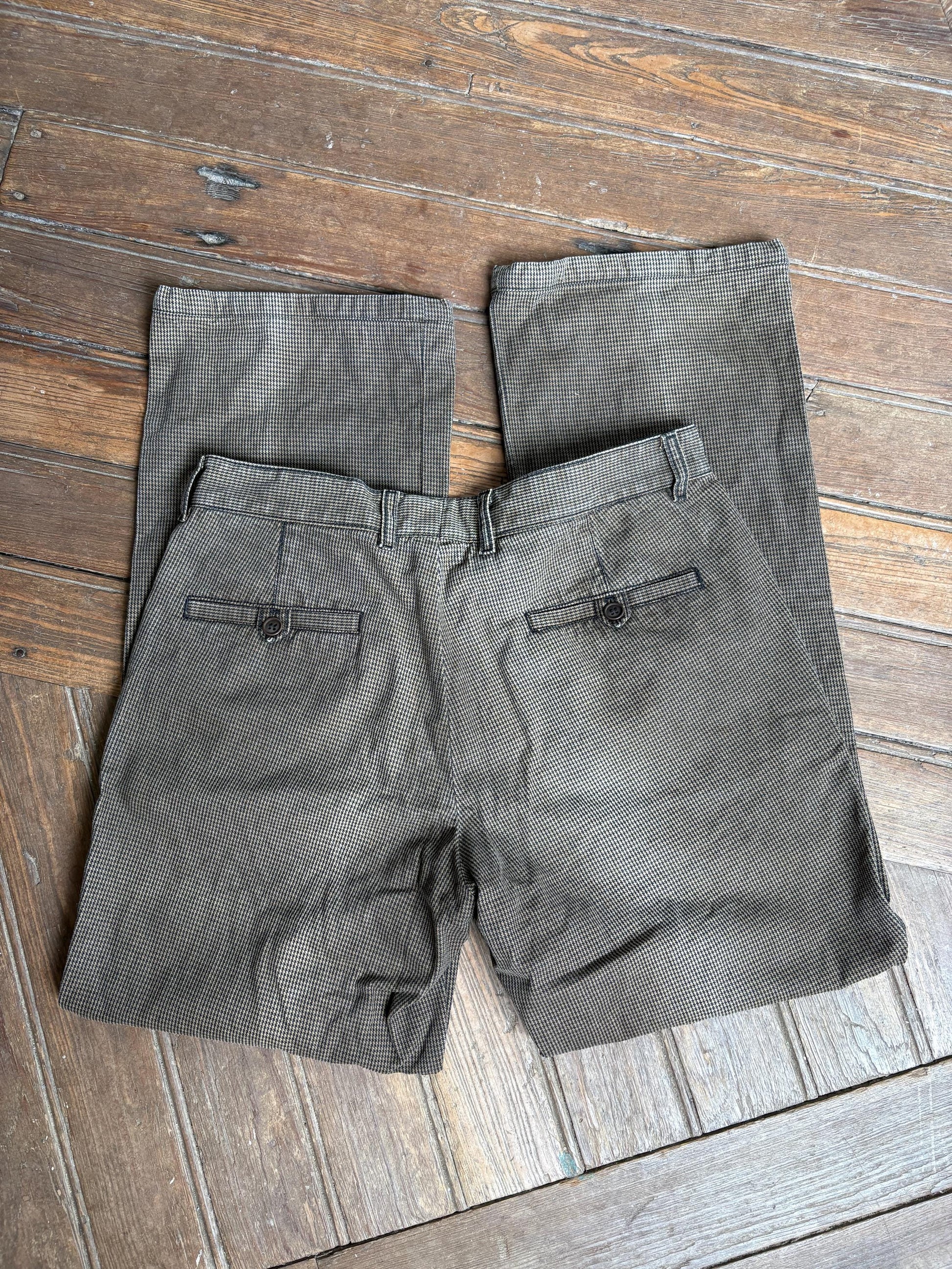 Drykorn brown houndstooth trousers, cotton blend, straight fit, button and zip fly, side pockets and belt loops, casual retro 90s, US XL