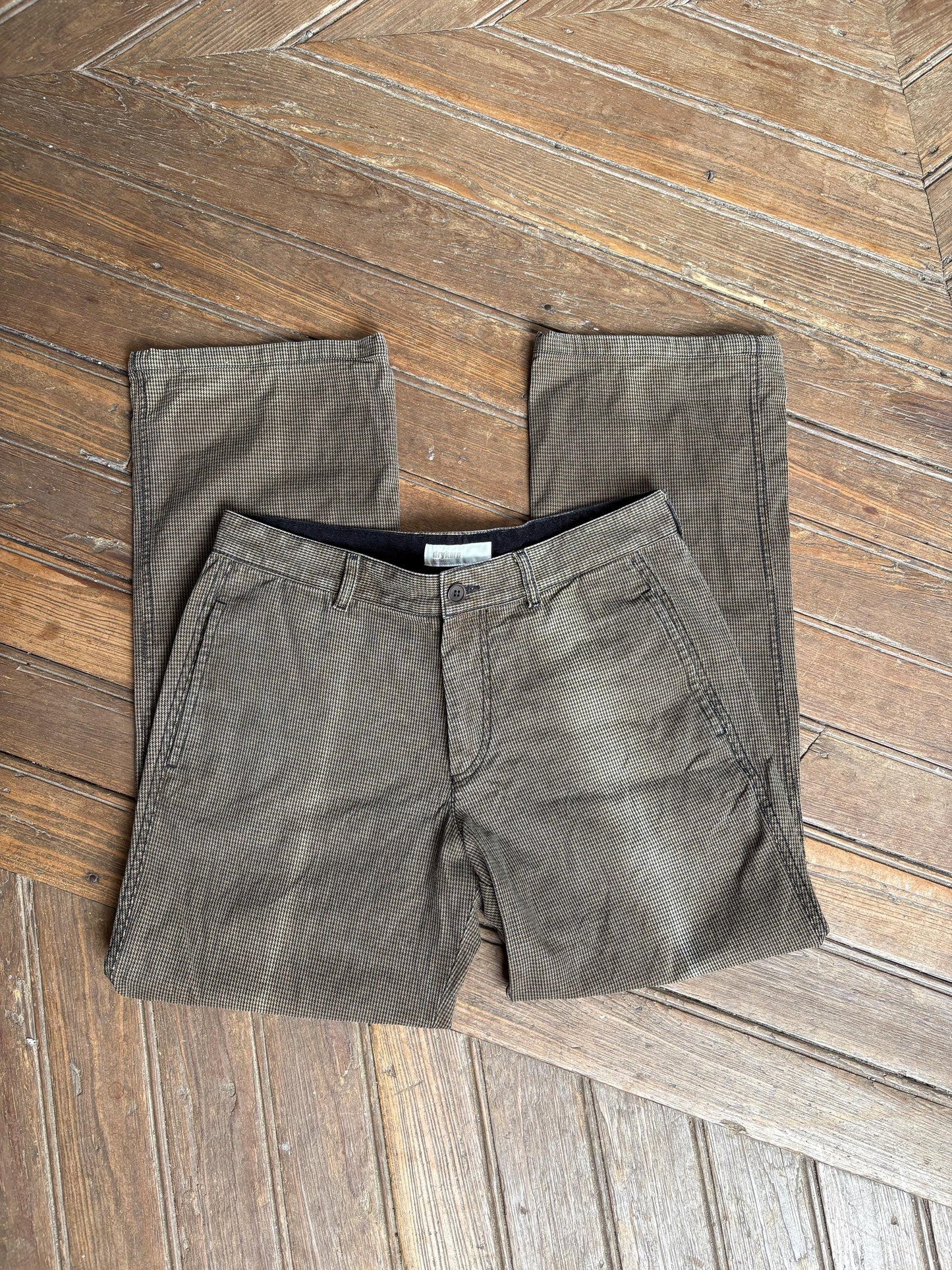 Drykorn brown houndstooth trousers, cotton blend, straight fit, button and zip fly, side pockets and belt loops, casual retro 90s, US XL