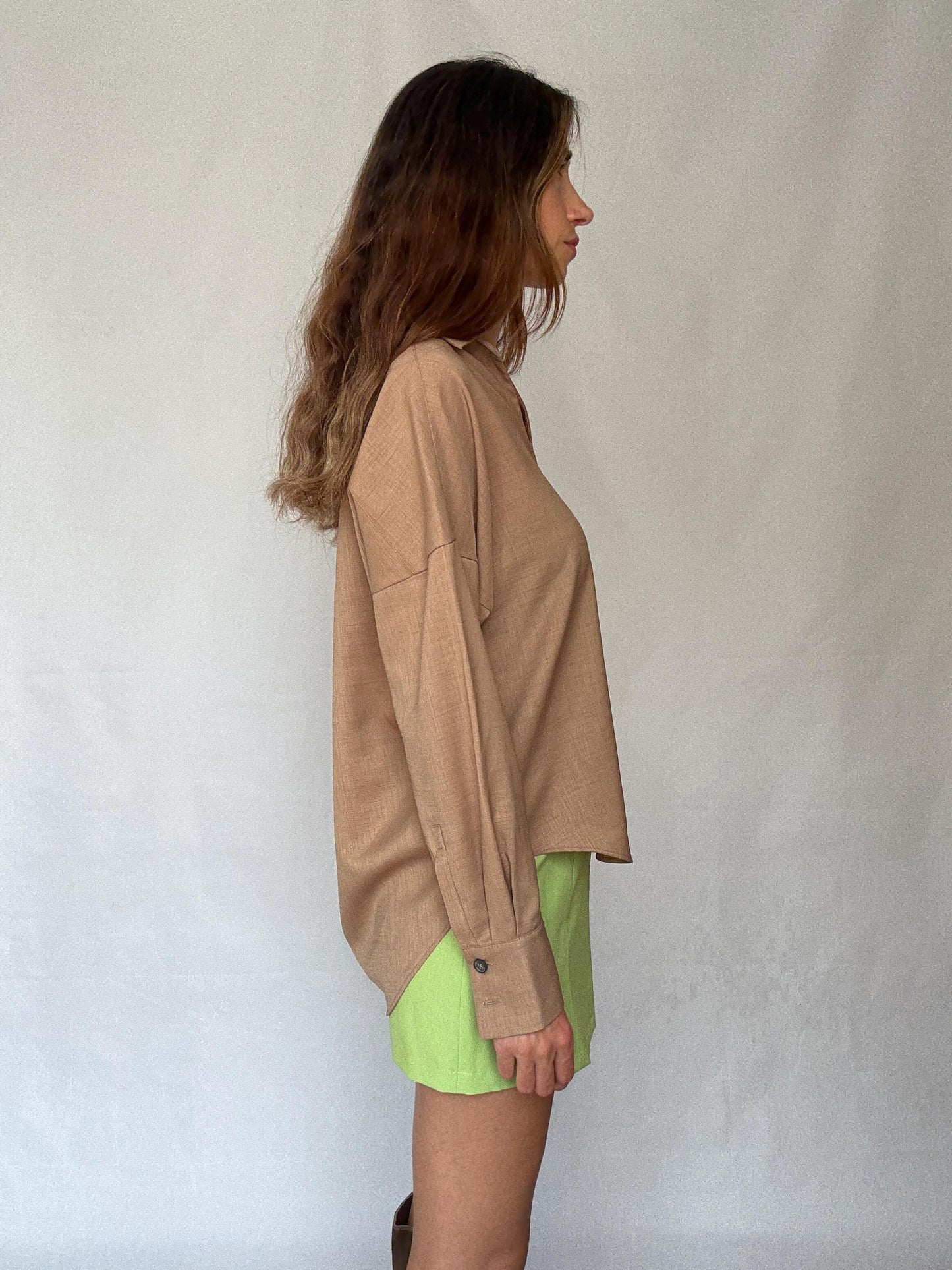 Adolfo Domínguez loose fit shirt in earthy tan light brown, oversized chic minimalist style, secondhand size M