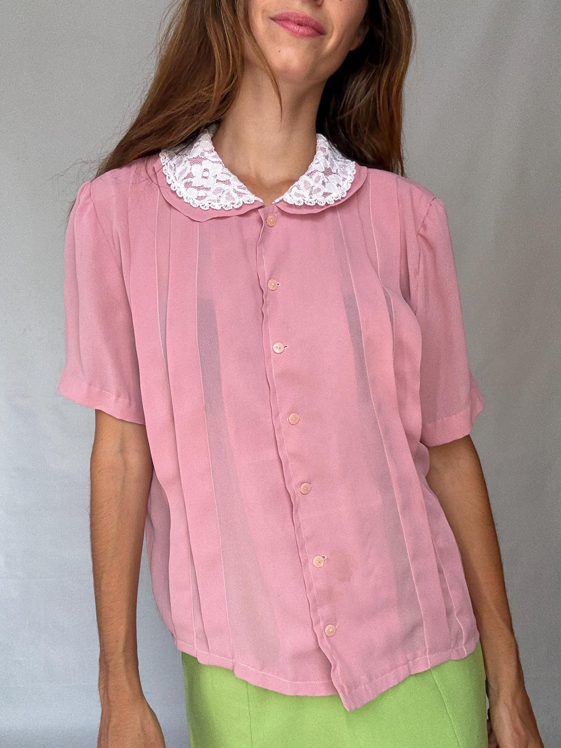 Vintage pink blouse with white lace collar M – cottagecore romantic short sleeve button up shirt
