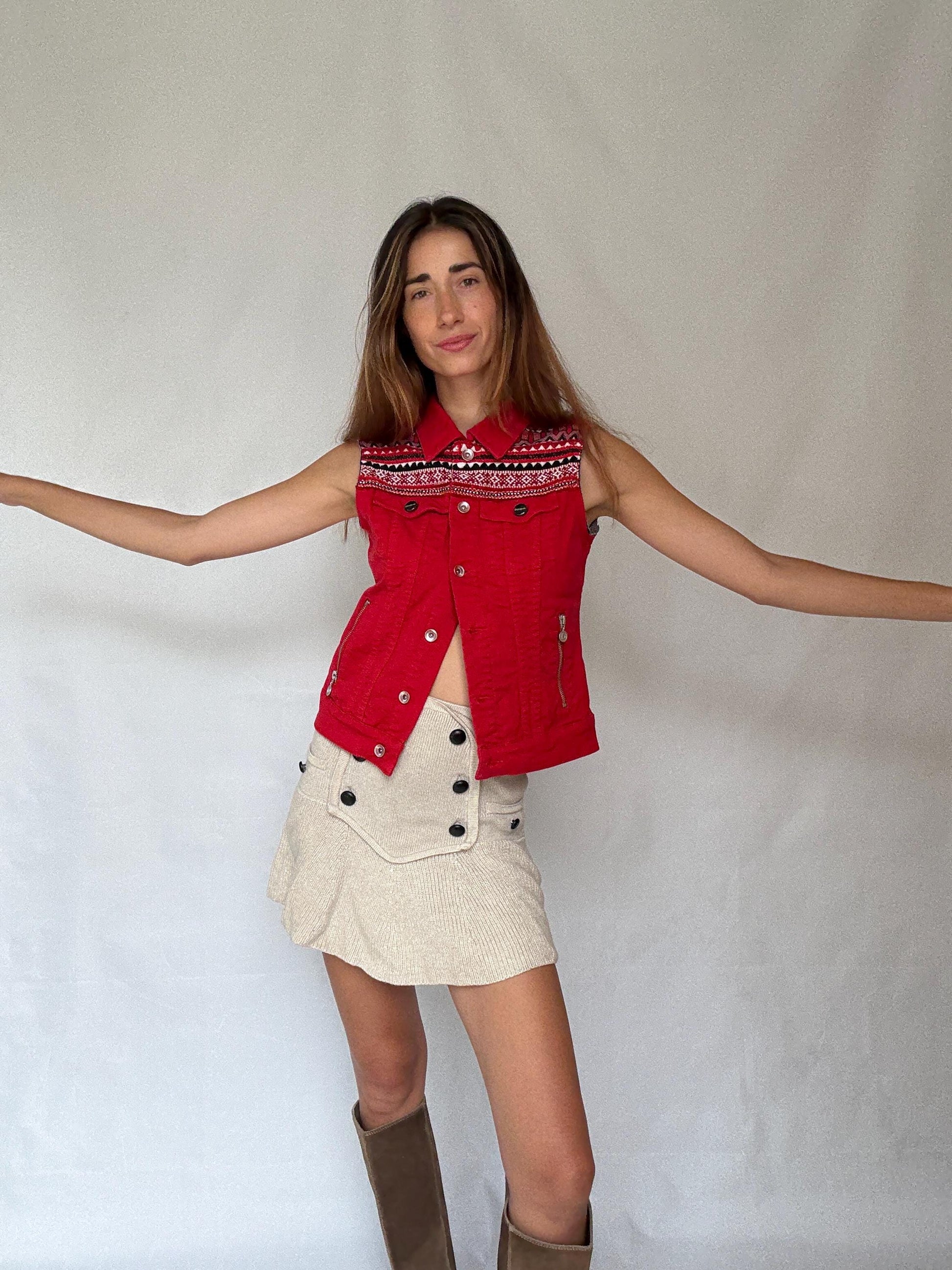 Desigual red sleeveless denim vest with embroidered yoke and bead details – boho western festival jacket size M - EU 38
