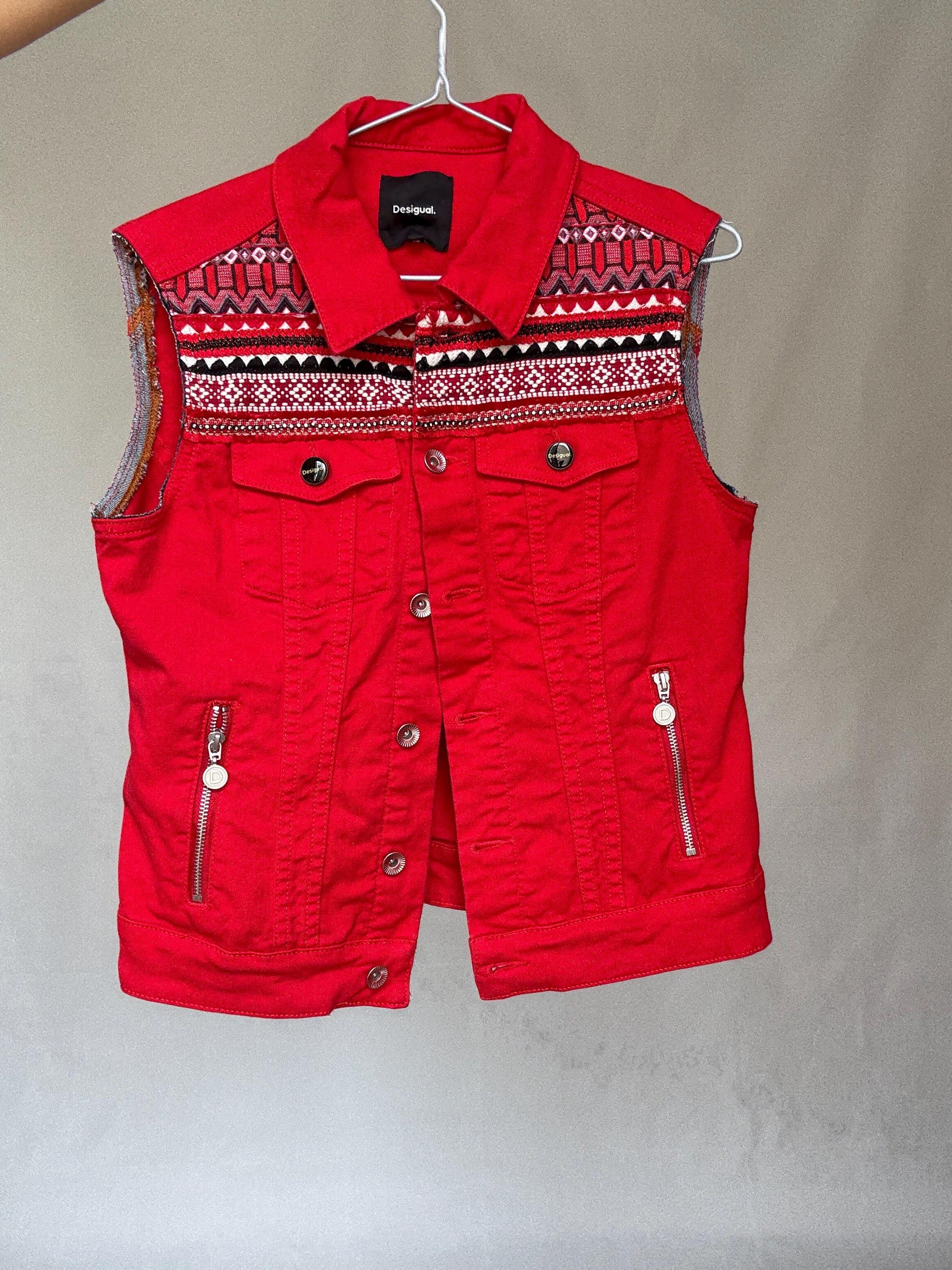 Desigual red sleeveless denim vest with embroidered yoke and bead details – boho western festival jacket size M - EU 38
