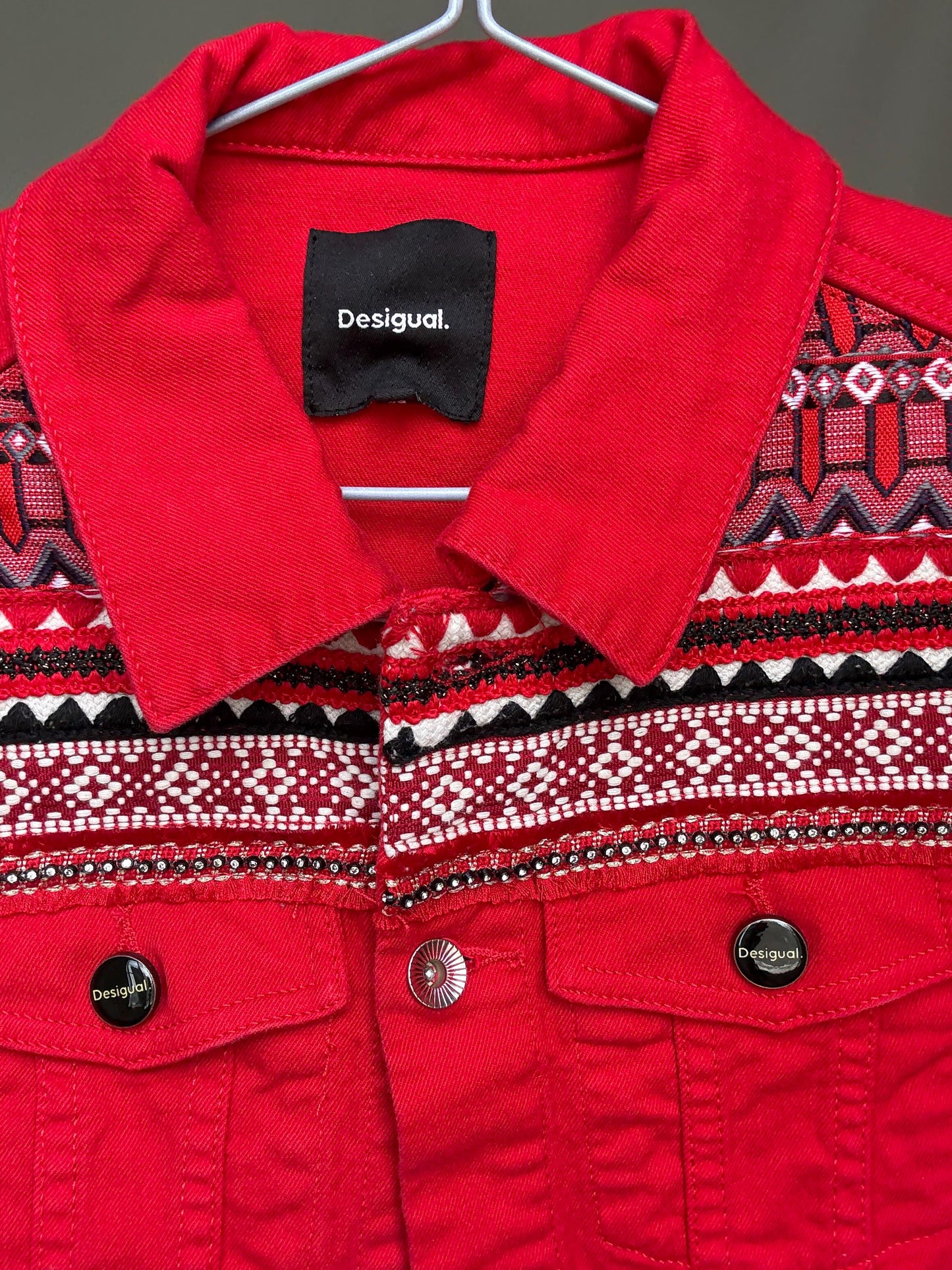 Desigual red sleeveless denim vest with embroidered yoke and bead details – boho western festival jacket size M - EU 38