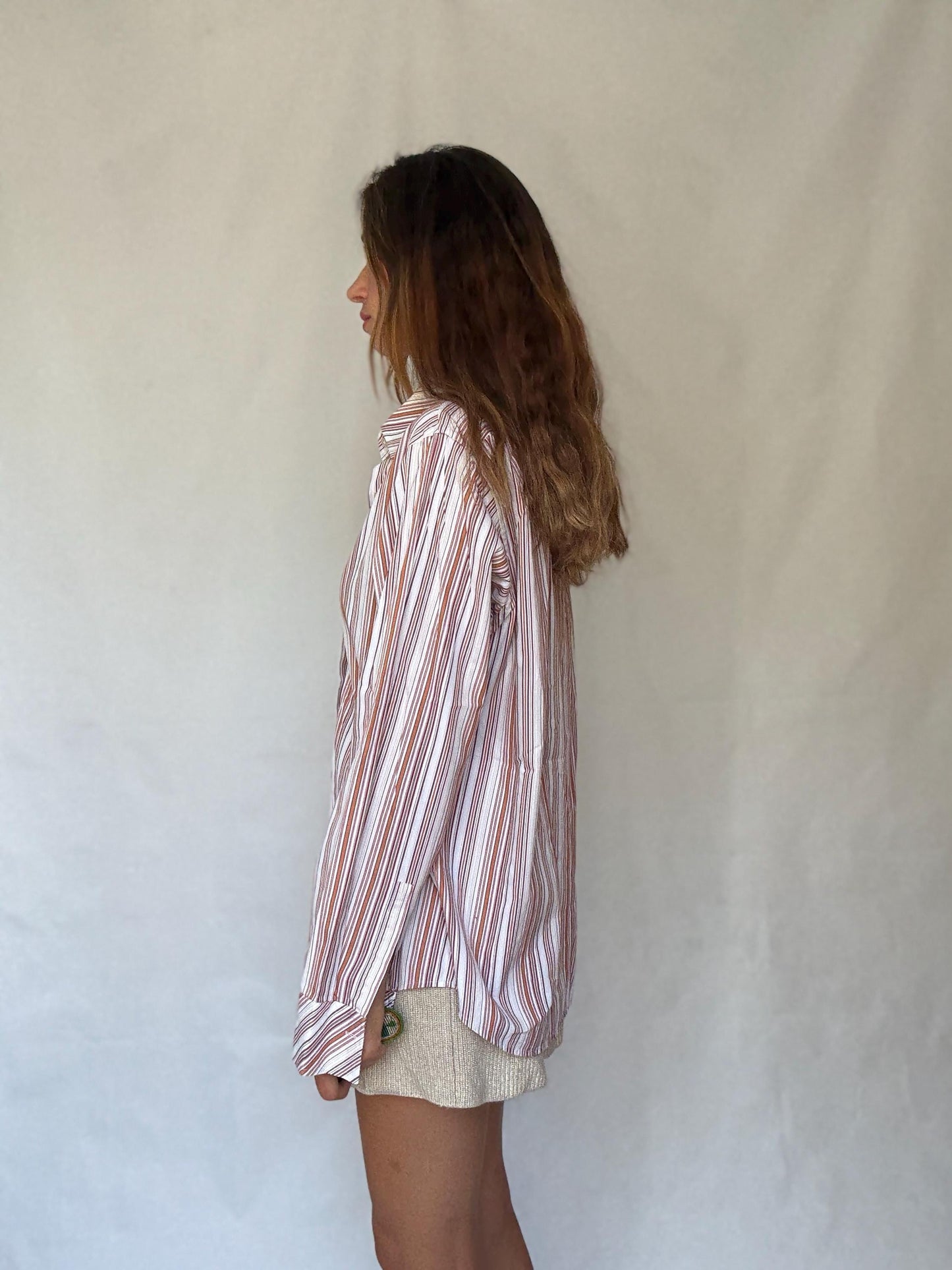 Hugo Boss men’s striped US XL cotton button-up shirt – red brown and white vertical stripe long sleeve classic preppy smart casual