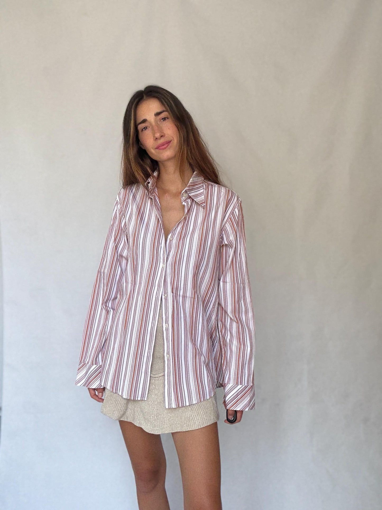 Hugo Boss men’s striped US XL cotton button-up shirt – red brown and white vertical stripe long sleeve classic preppy smart casual