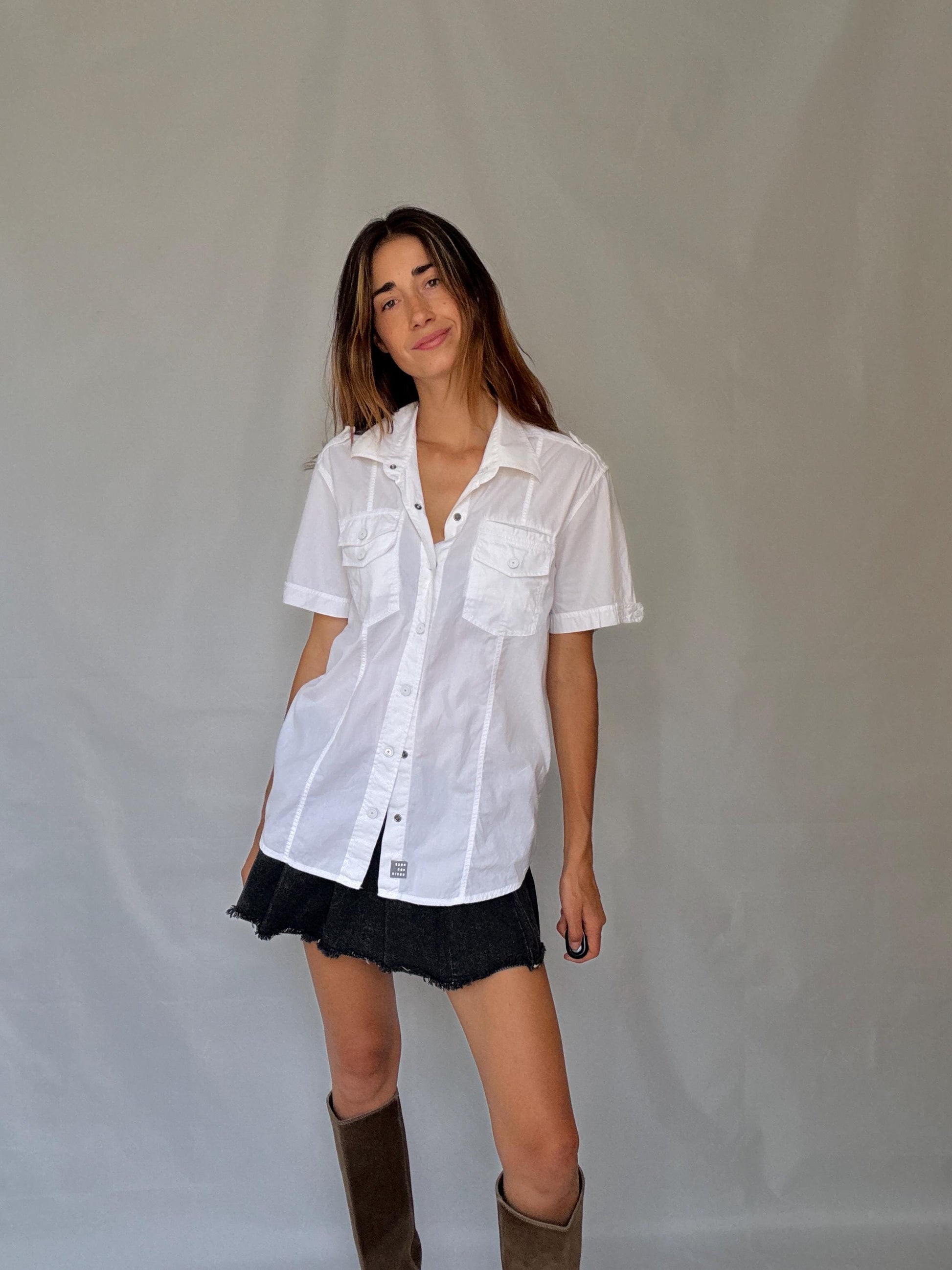 Duck and Cover short sleeve white cotton shirt with utility pockets, military Y2K vibe button down – fitted unisex style US size M-L