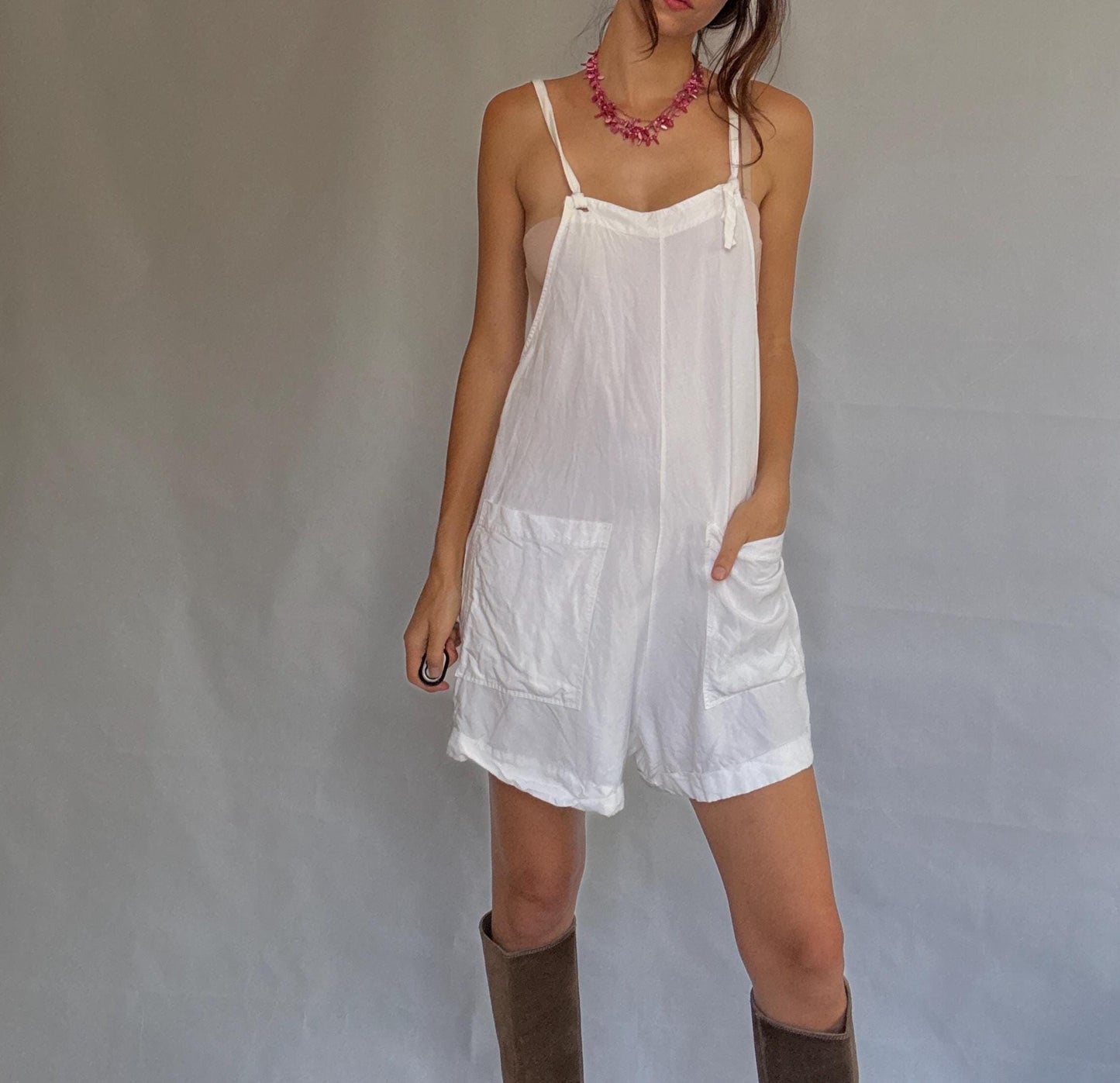 White sleeveless jumpsuit, US L, relaxed casual style