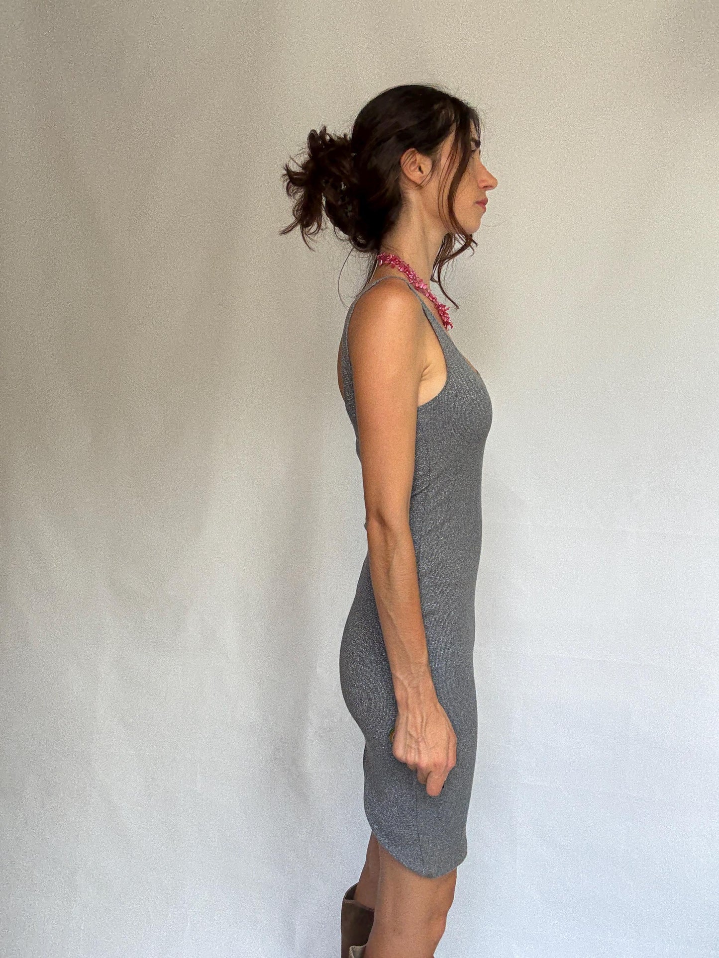 Dark gray sleeveless dress, metallic feel, form, fitting silhouette, round neckline, sparkly knit texture, y2k vibe, US XS, party evening