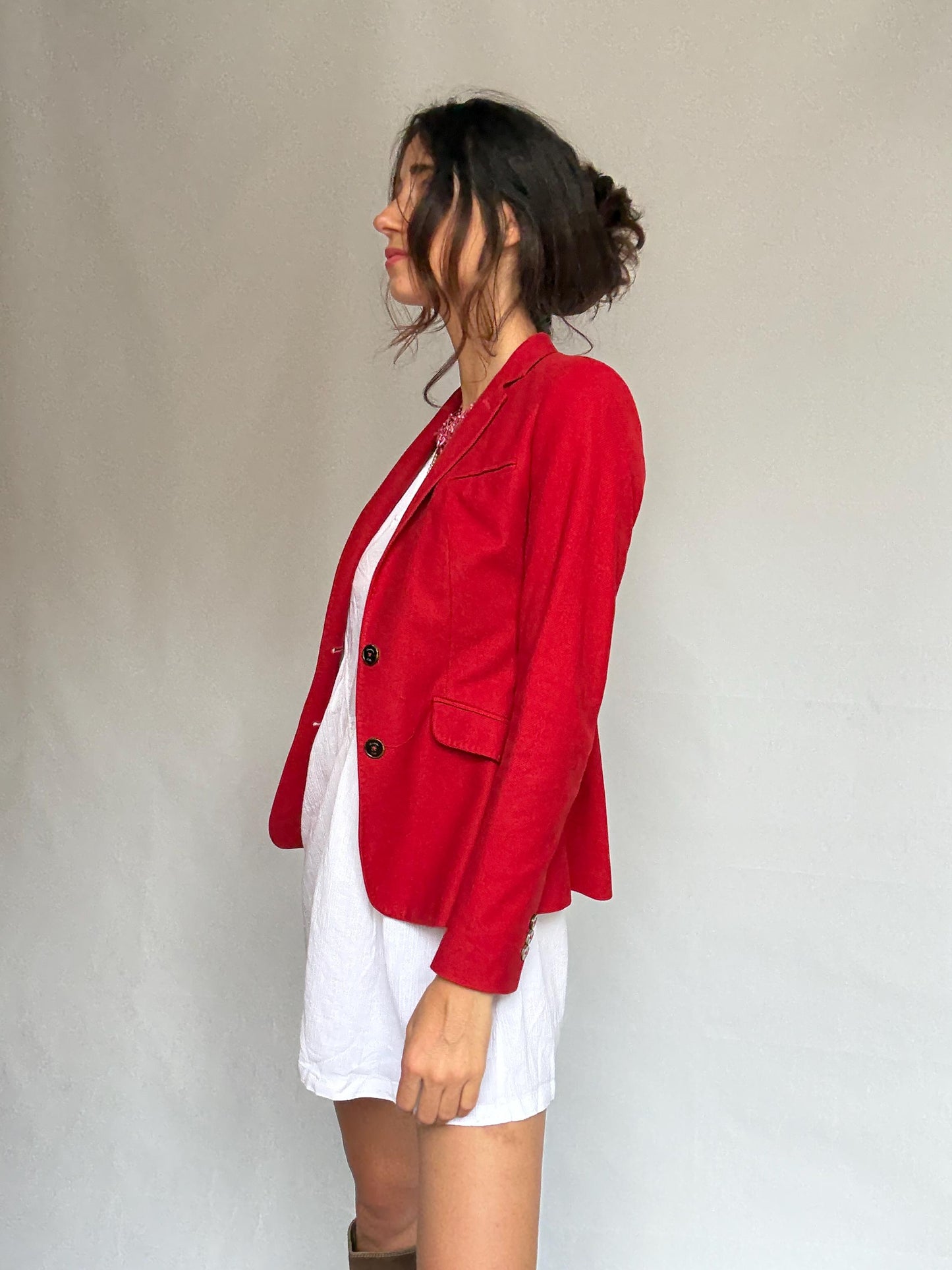 Massimo Dutti red blazer, cotton, tailored fit, classic lapel, vibrant red, minimalist chic, US S, office professional