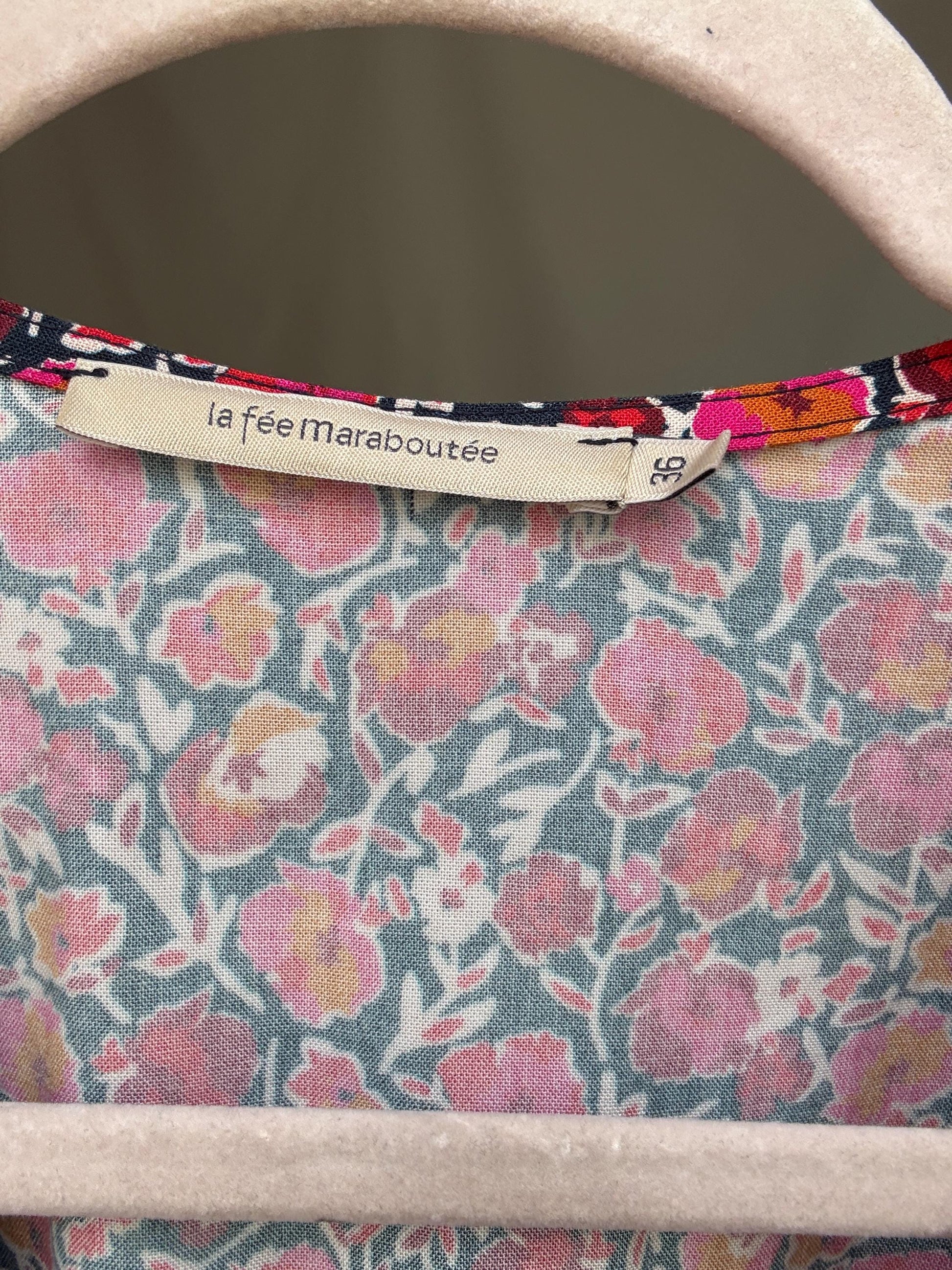 La Fee Maraboutee black floral dress, 100% viscose, flared silhouette, button, down front, vibrant floral pattern, casual romantic, US S