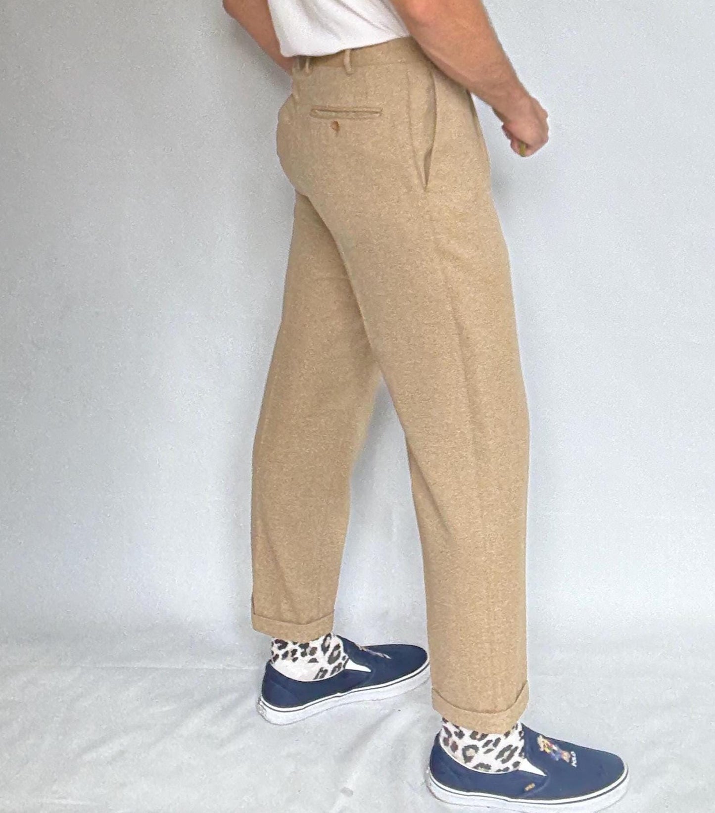 Vintage Canali tan trousers, 100% pure new wool, classic tapered fit, made in italy, Woolmark certified, old money, US L, formal wear,zipper