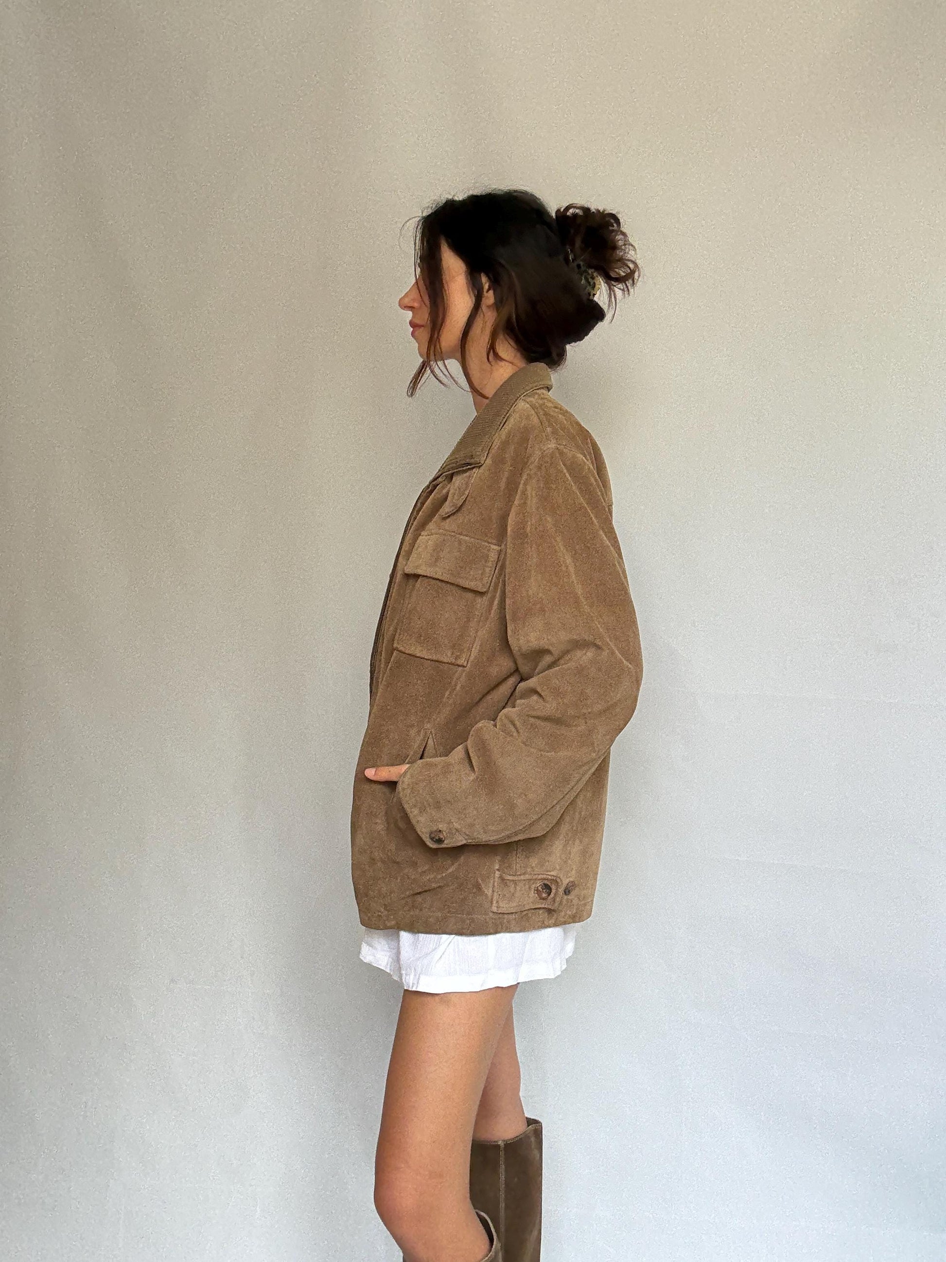 Vintage taupe suede jacket, genuine leather, relaxed fit, zipper closure, chest pockets, retro 90s style, unisex, US XL, casual streetwear