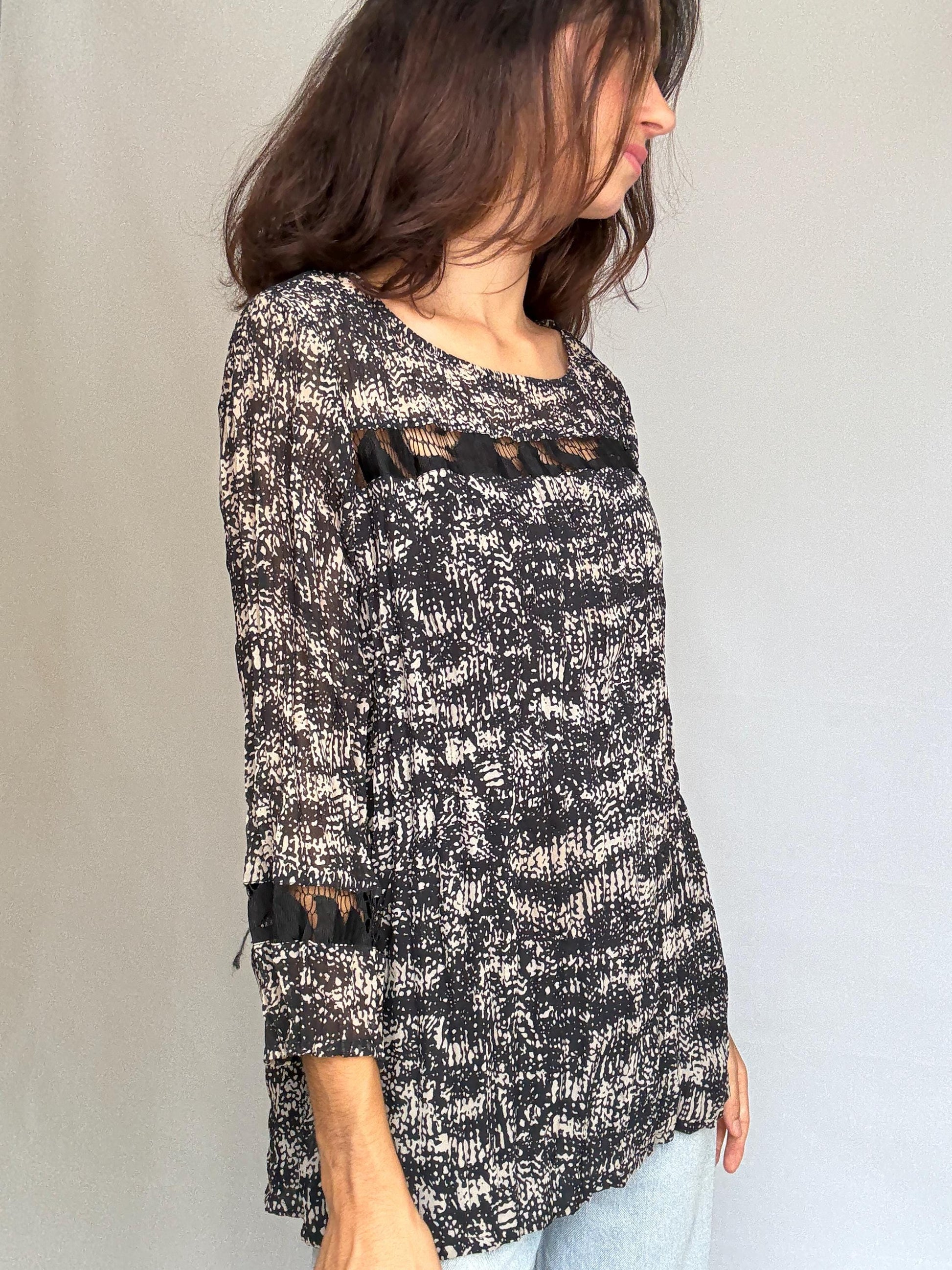 Adolfo Dominguez black and white top, cotton feel, relaxed fit, ruffle embellishments, minimalist style, US L, casual chic