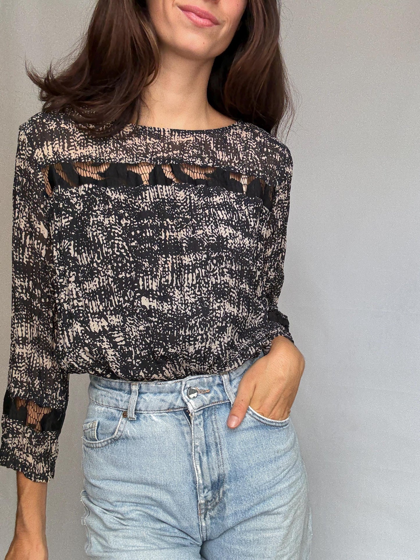 Adolfo Dominguez black and white top, cotton feel, relaxed fit, ruffle embellishments, minimalist style, US L, casual chic