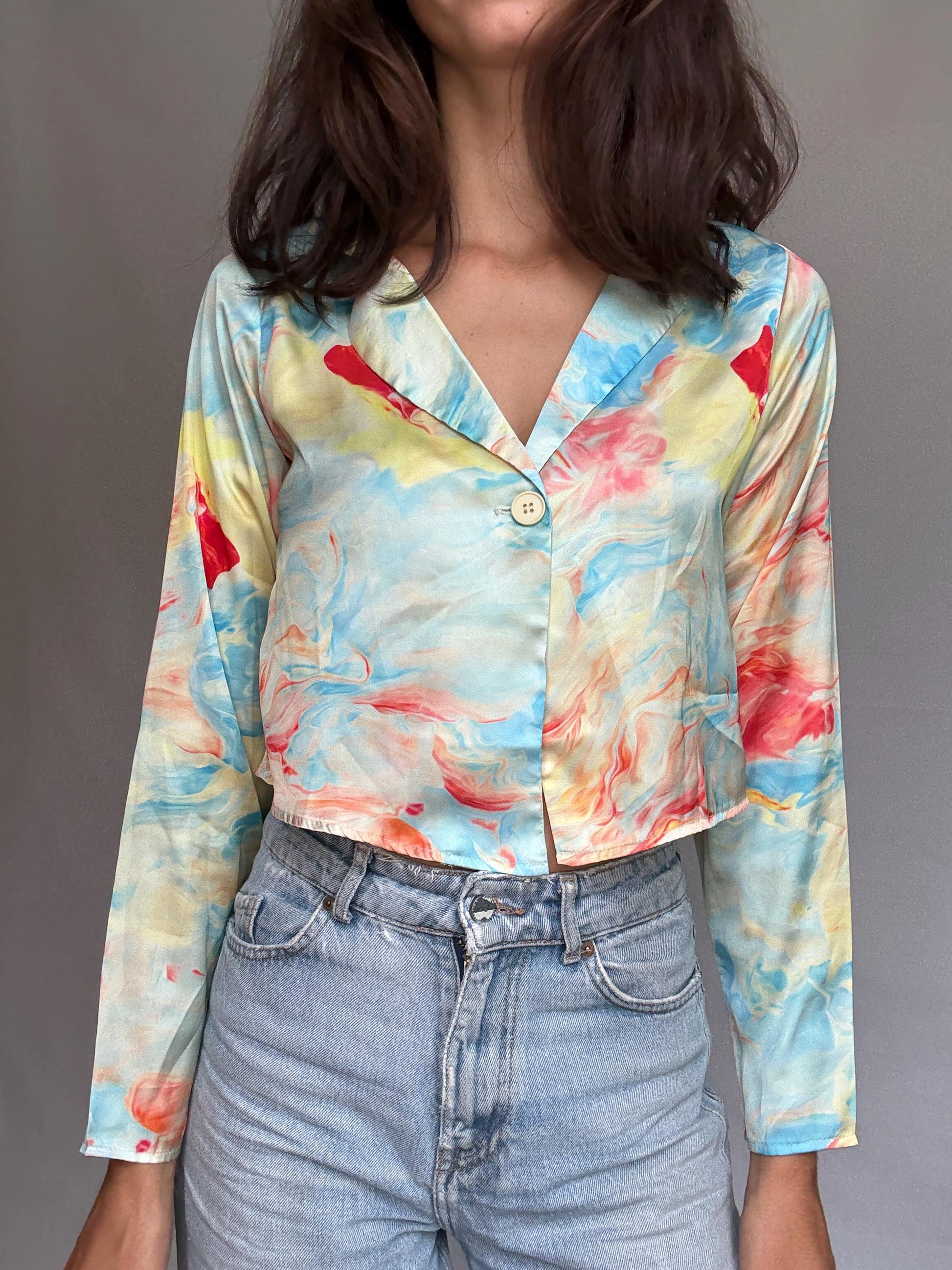 Multicolored cropped shirt,slim fit, button closure, groovy print, y2k ali macgraw, US XS, streetwear vibe