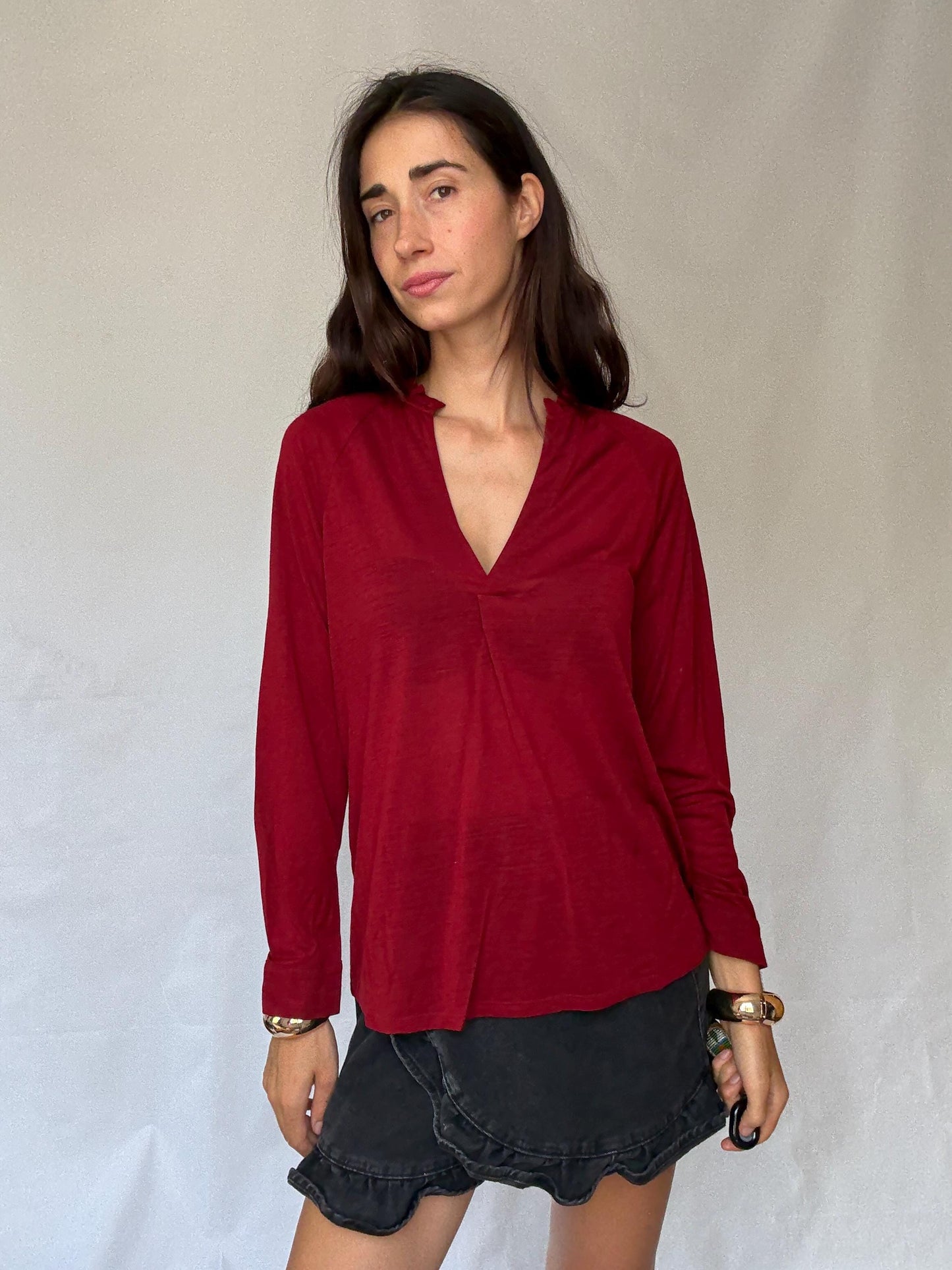 Super soft wool delicious deep red long sleeve top. Massimo Dutti red V-neck jumper – soft lyocell wool blend long sleeve jersey, Size S