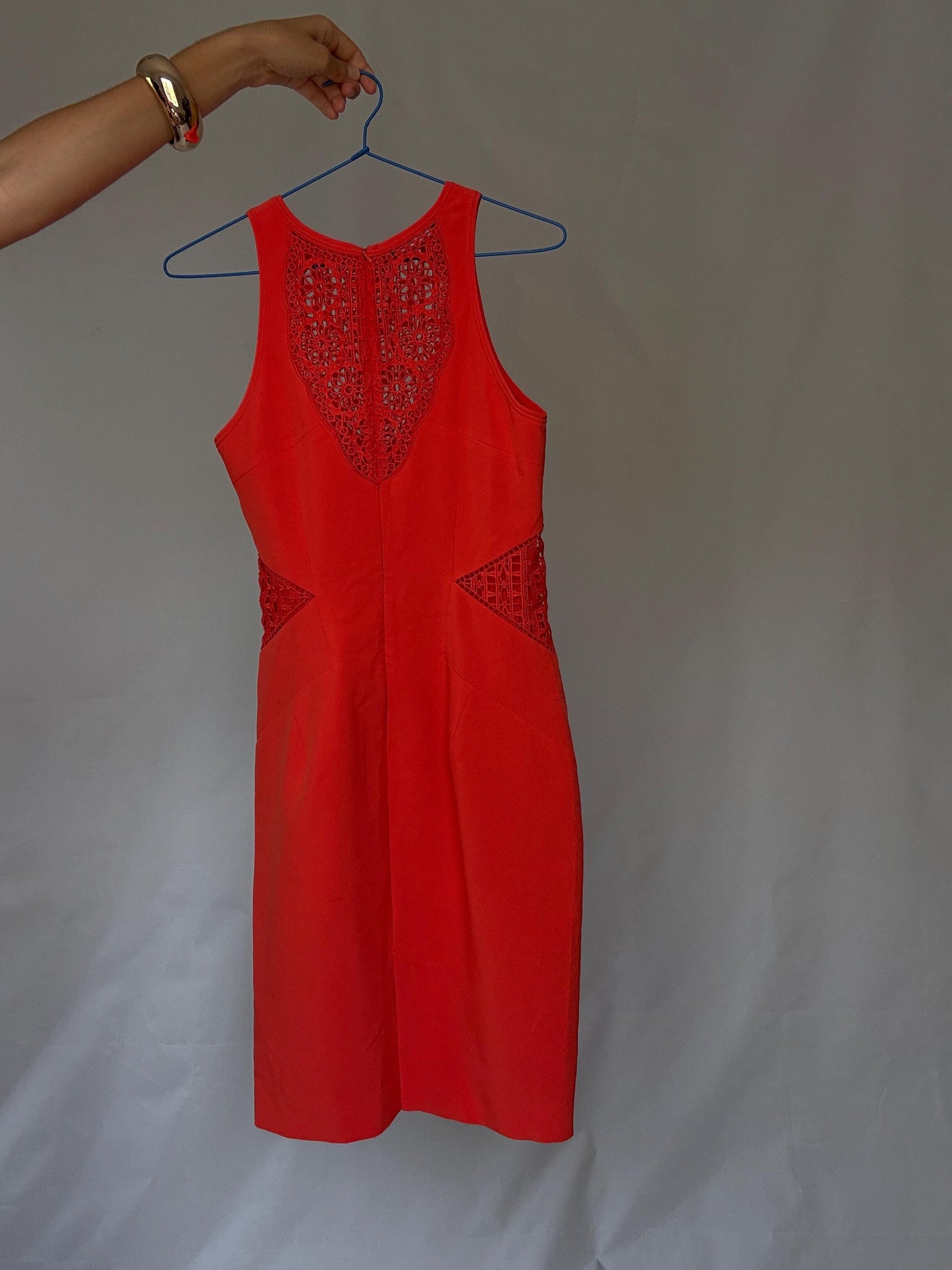 Karen Millen coral lace panel bodycon, Size US8 EU40, elegant sleeveless cocktail outfit, Luxury designer clothing, feminine pencil dress