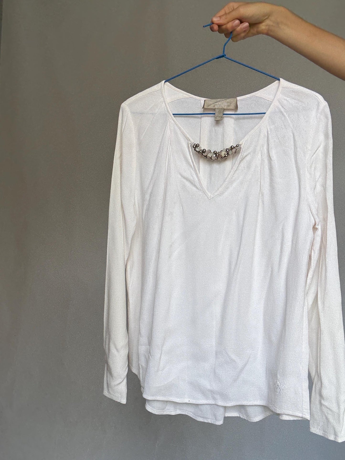 Pedro del Hierro Sport white blouse with beaded neckline detail, elegant chic, US L, evening versatile