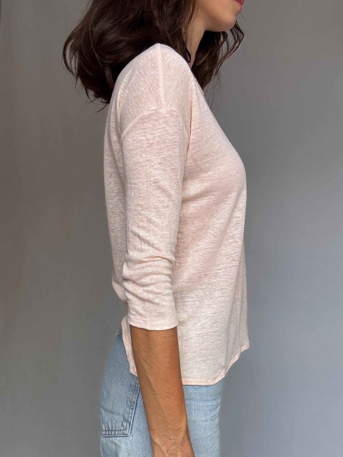 Massimo Dutti light pink shirt with a lovely gold thread neckline, light academia, US L, casual chic t-shirt