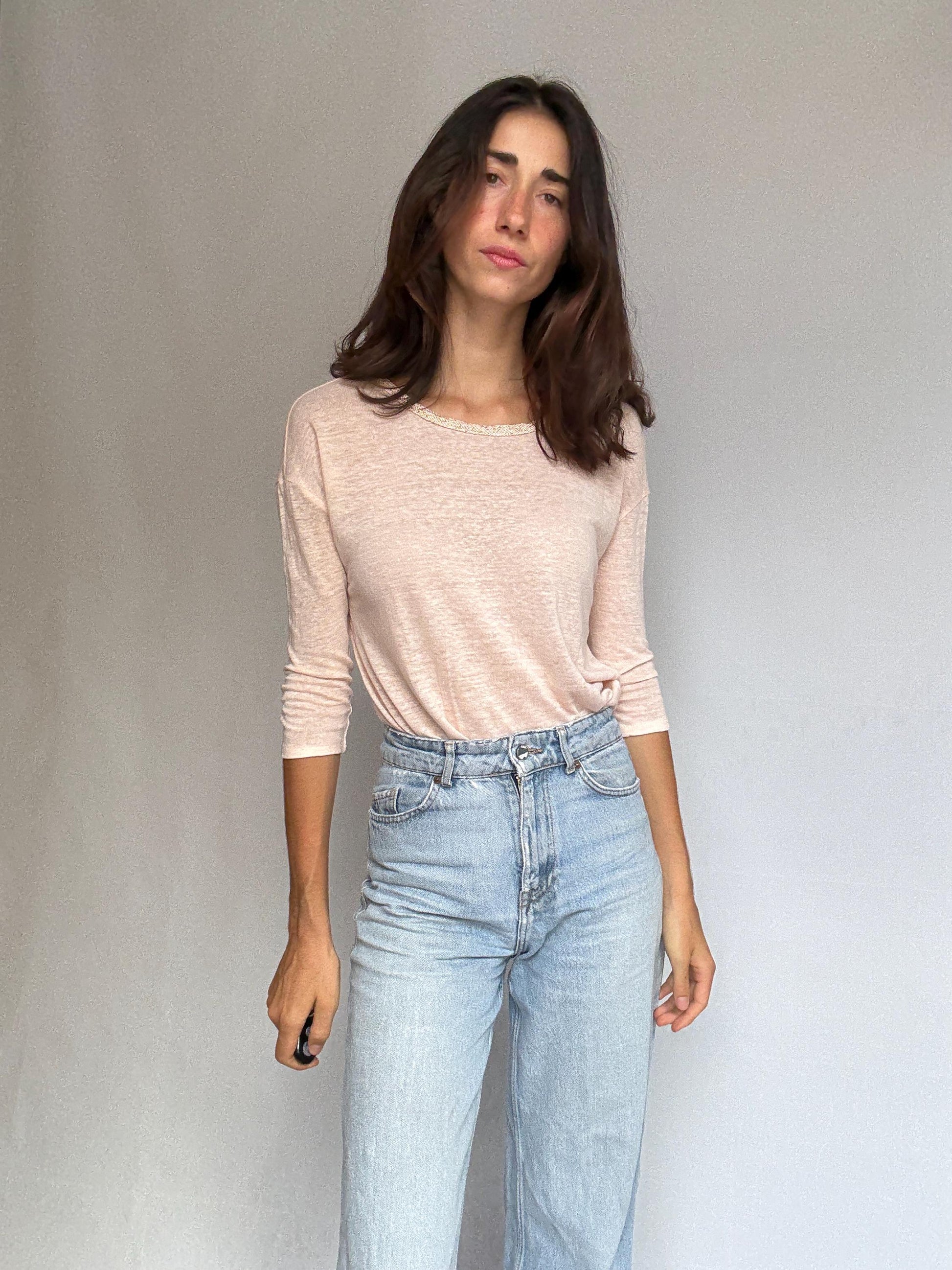 Massimo Dutti light pink shirt with a lovely gold thread neckline, light academia, US L, casual chic t-shirt