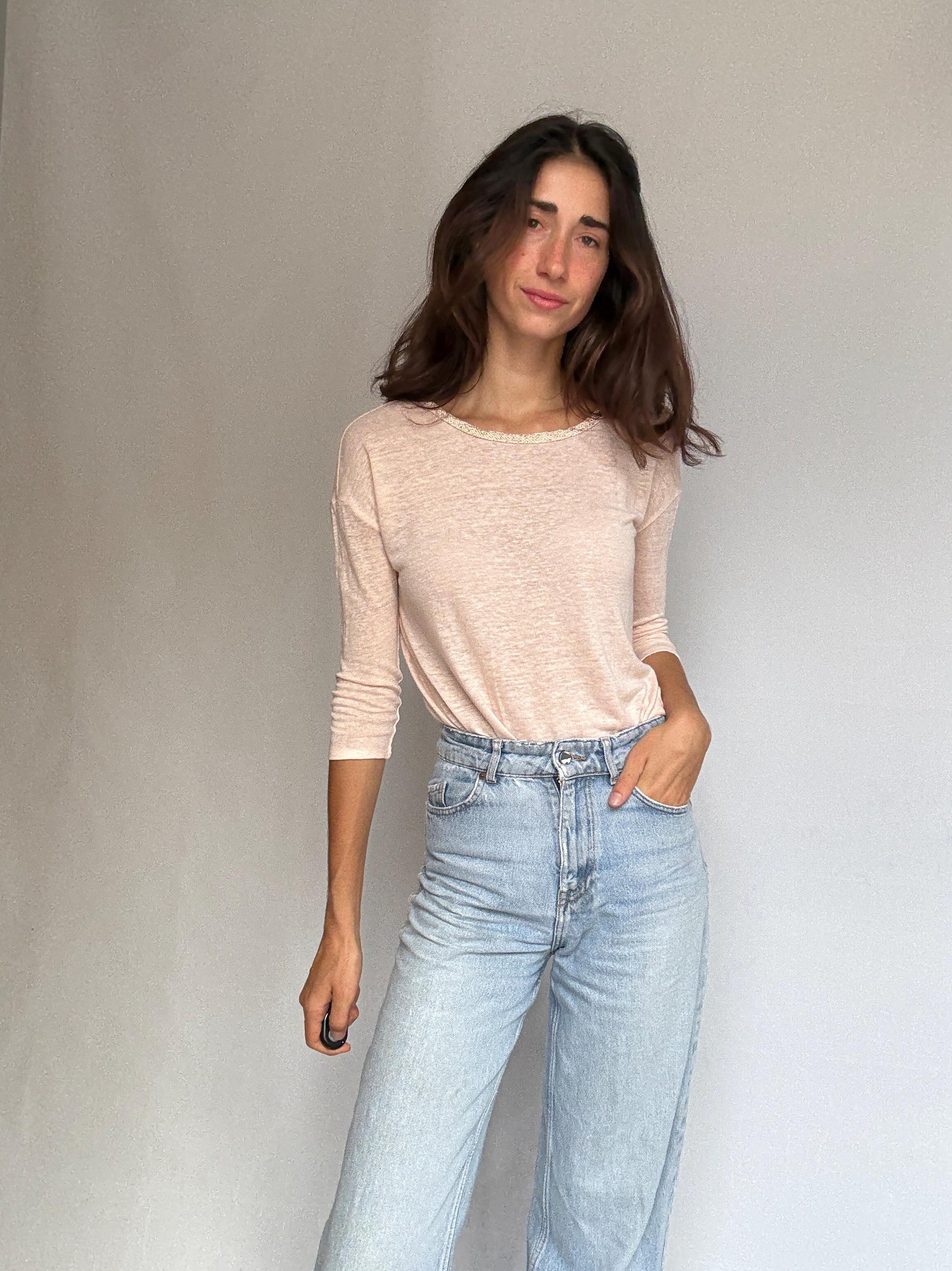 Massimo Dutti light pink shirt with a lovely gold thread neckline, light academia, US L, casual chic t-shirt