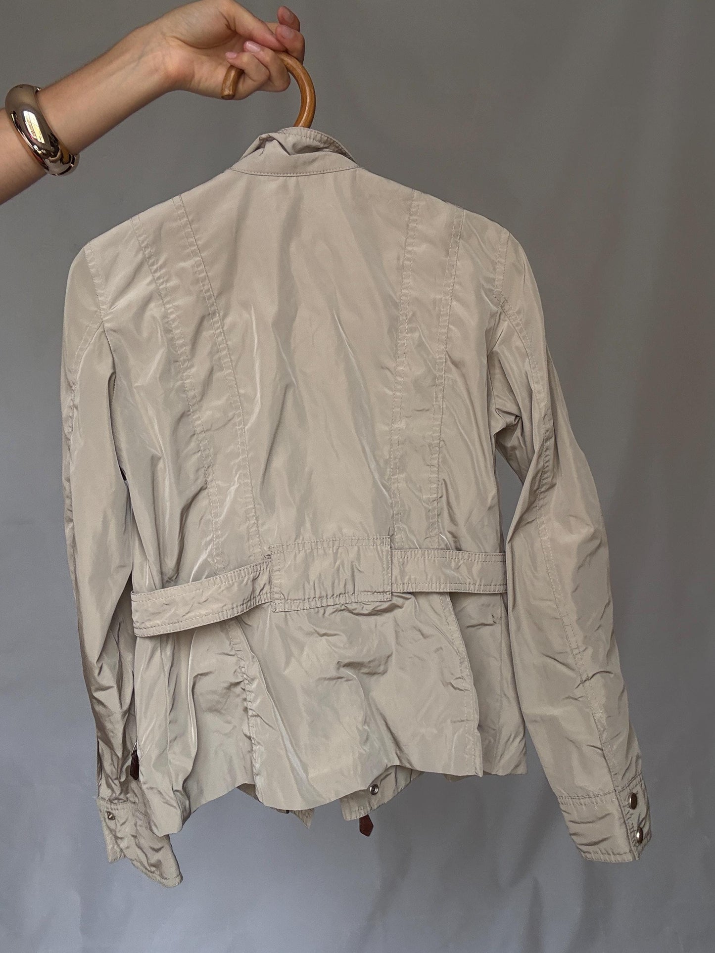 Elegant Beige Massimo Dutti Jacket with Four Pockets – Light Academic Style – Perfect for Layering US Women's Size S