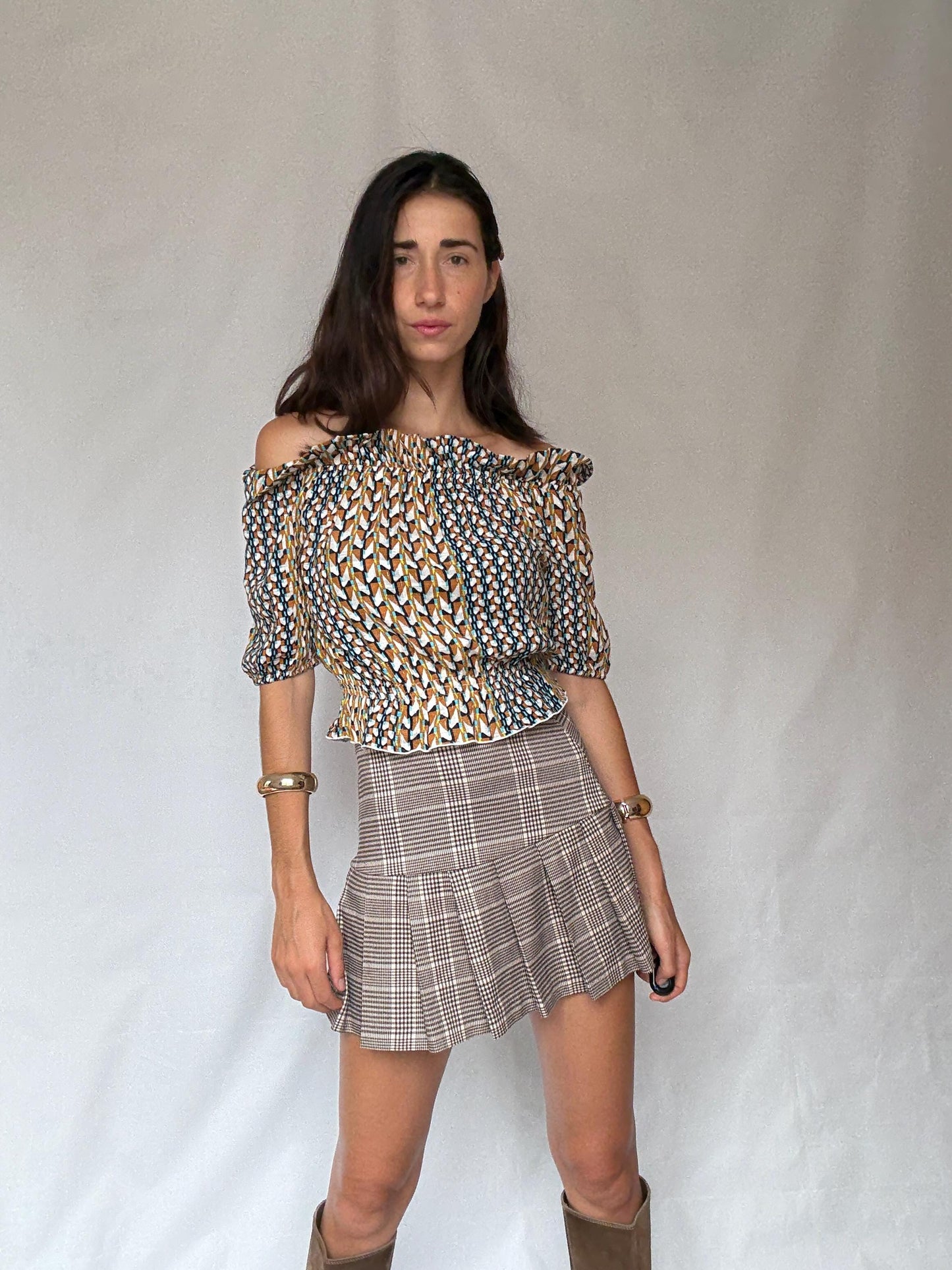 Playful crop top, off shoulder United Colors of Benetton blouse– geometric print metallic sparkle cotton shirt