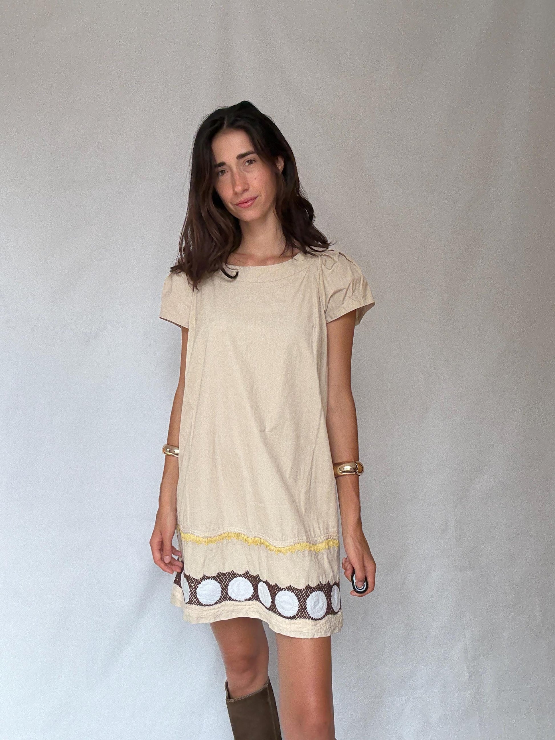Simple and playful short woman dress, Beige Hoss Intropia beige cotton-silk summer mini dress – size 42 -M - L