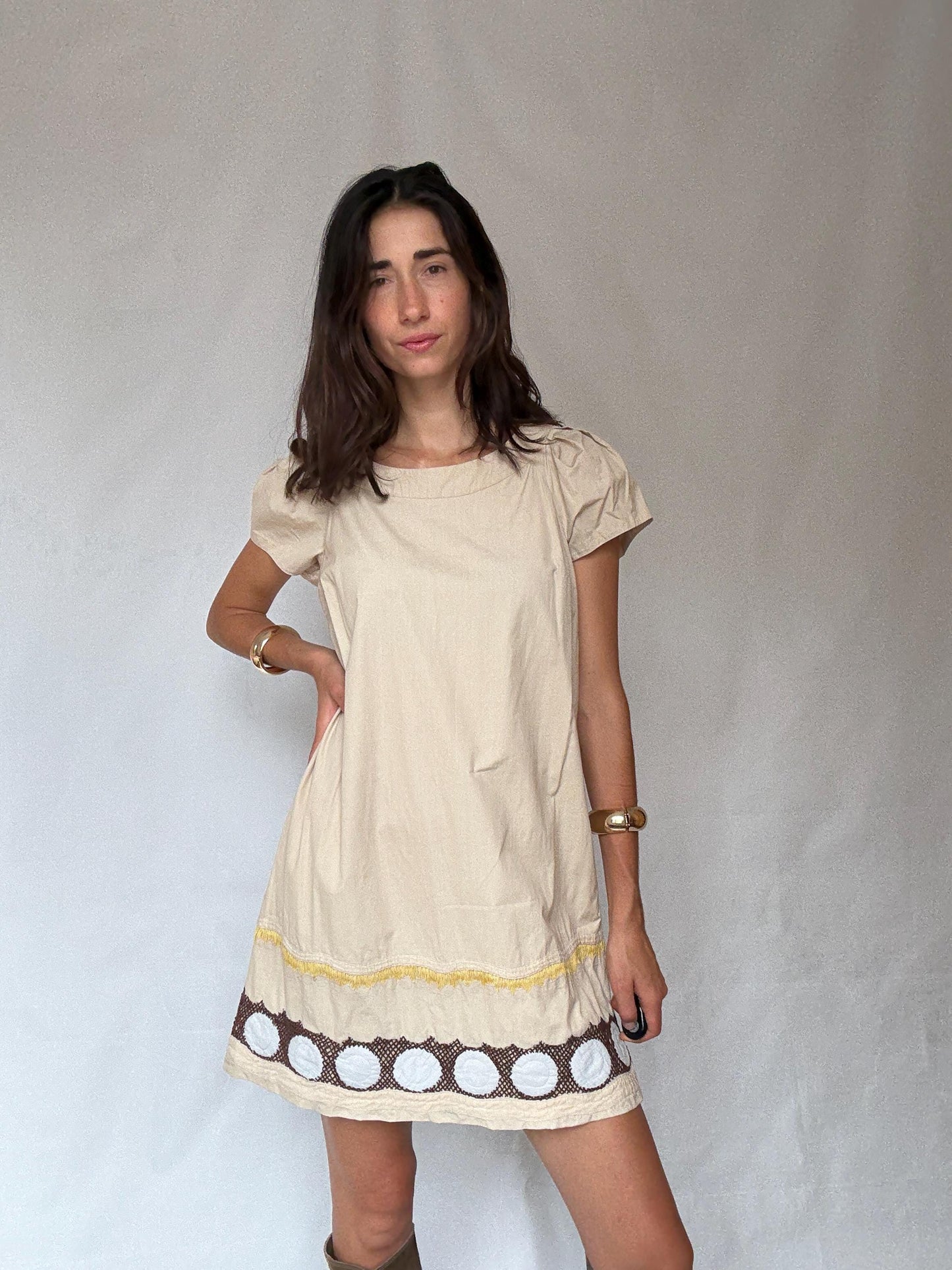 Simple and playful short woman dress, Beige Hoss Intropia beige cotton-silk summer mini dress – size 42 -M - L