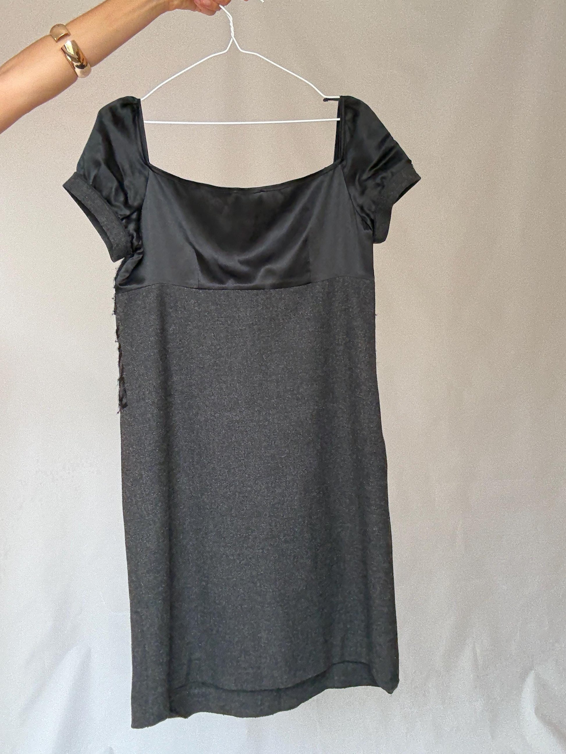 Philosophy di Alberta Ferretti black dress – Italian designer size I44 / US8 – cashmere wool blend evening dress