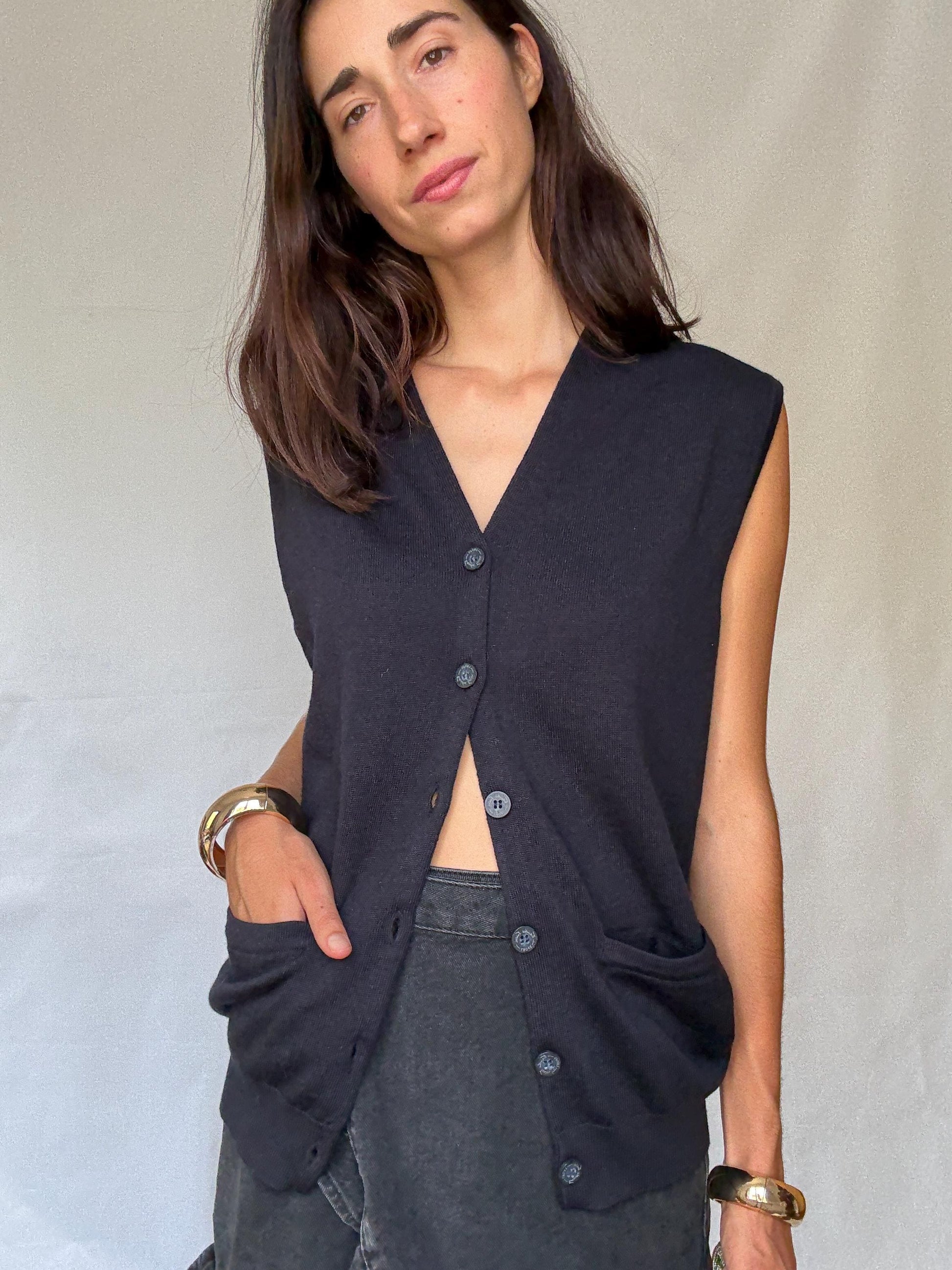 Vintage Emidio Tucci navy cardigan vest – oversized boyfriend fit – wool blend – made in Spain