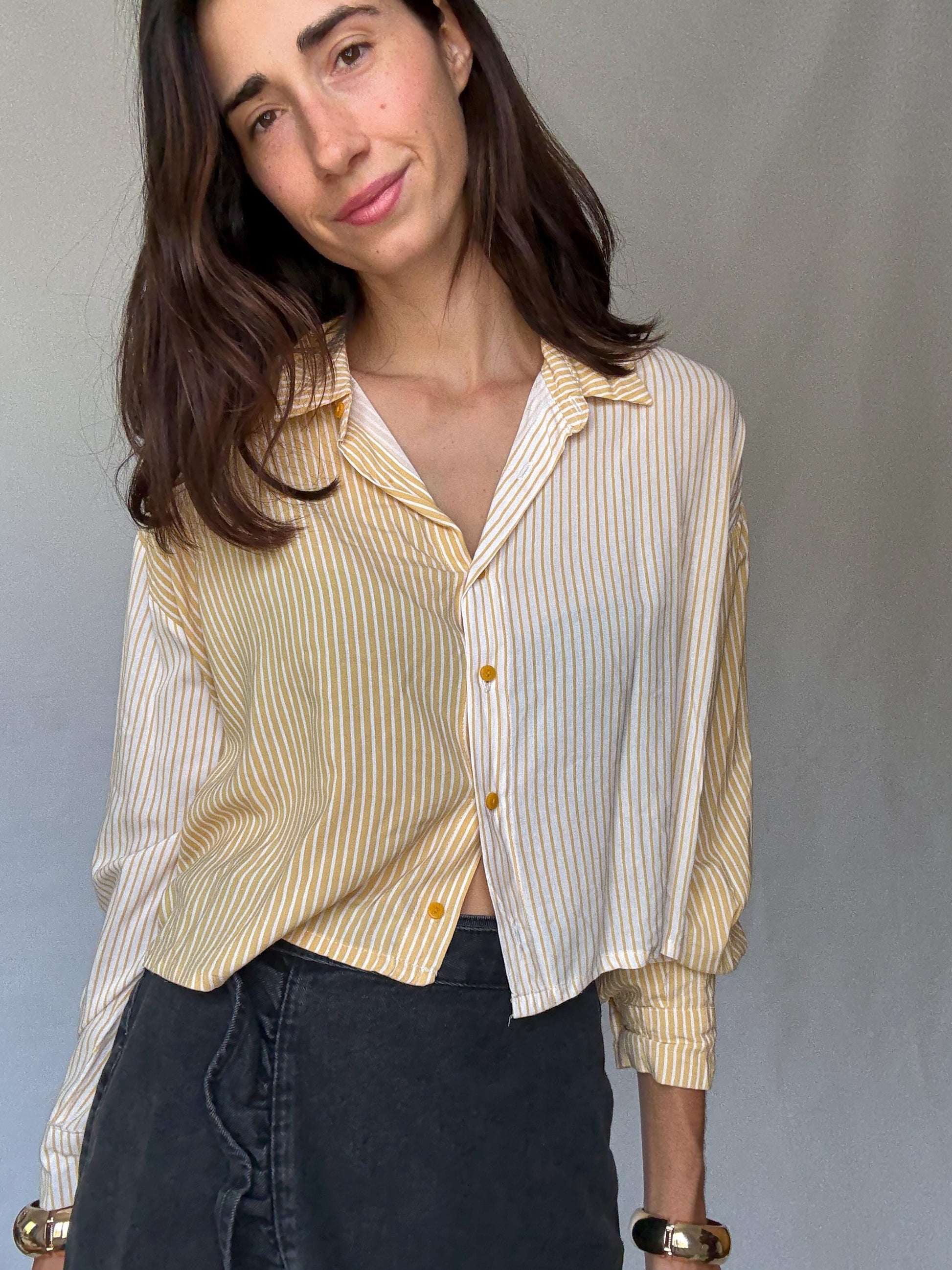 Vintage Inspired Cotton Striped Shirt in Light Academic Style - Flattering Small US Size with Button-Down Front