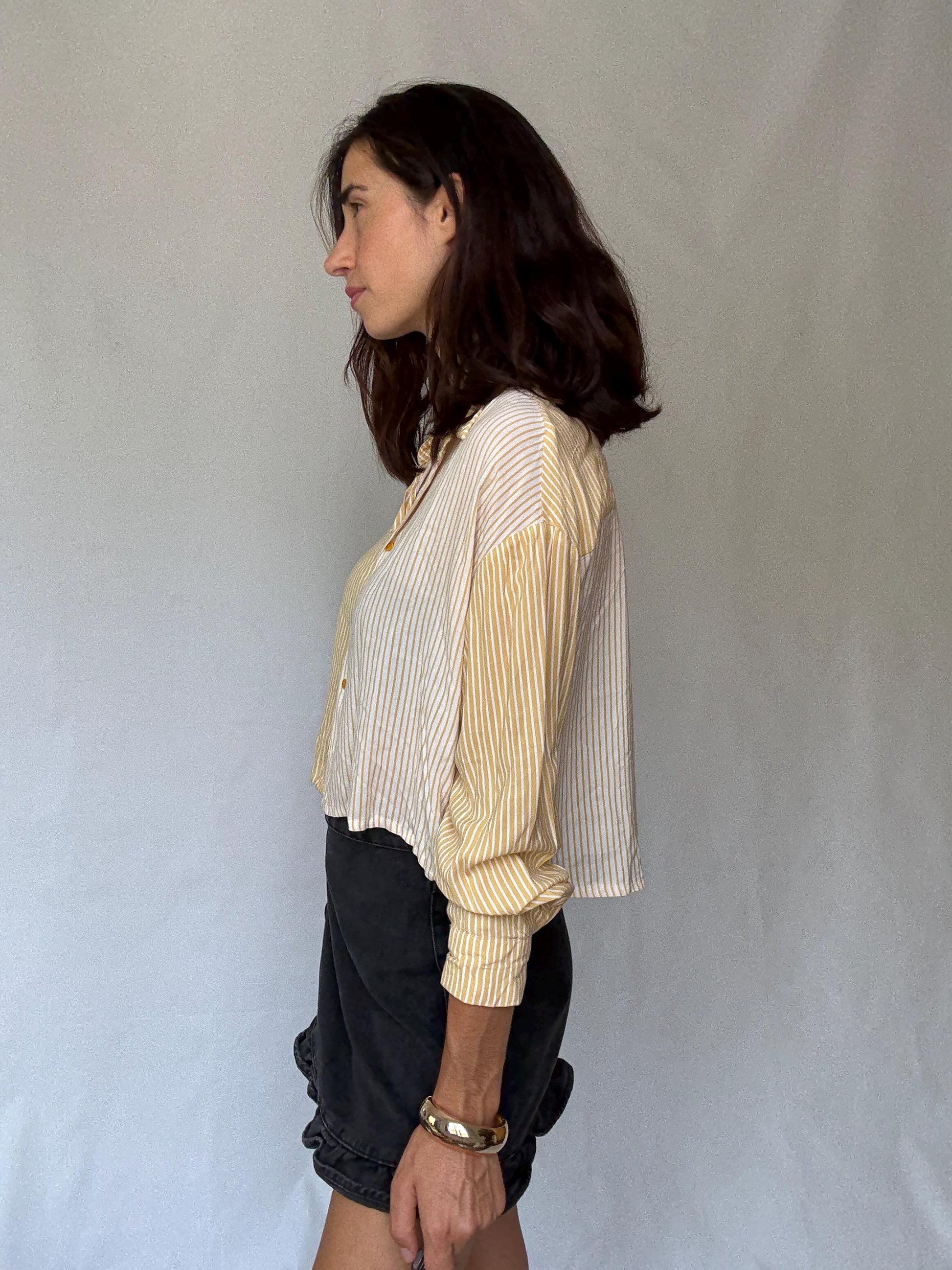 Vintage Inspired Cotton Striped Shirt in Light Academic Style - Flattering Small US Size with Button-Down Front
