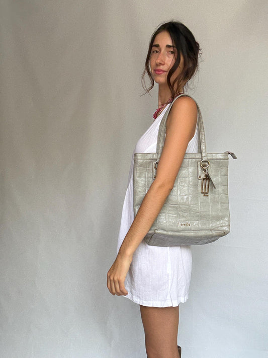 Loeds light grey leather tote bag, classic shopper silhouette, spacious interior, Spanish designer everyday school essential