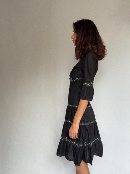 Jacobsen black dress, 100% cotton, flowing fit, side zipper, decorated with green sequins, bohemian chic Saoirse Ronan vibe, US S