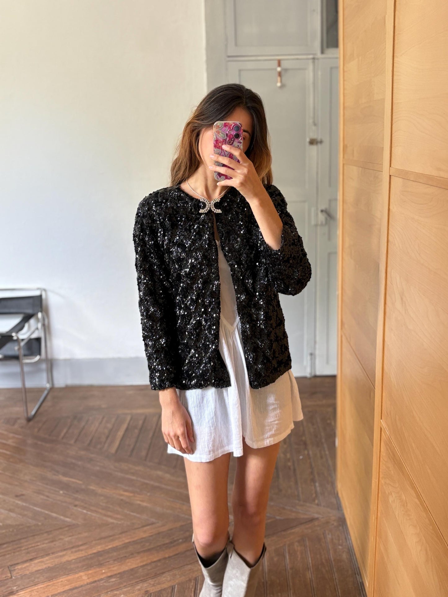 Vintage black sequin evening jacket with diamond bow clasp, Cropped sparkly party blazer, retro glam coquette aesthetic top