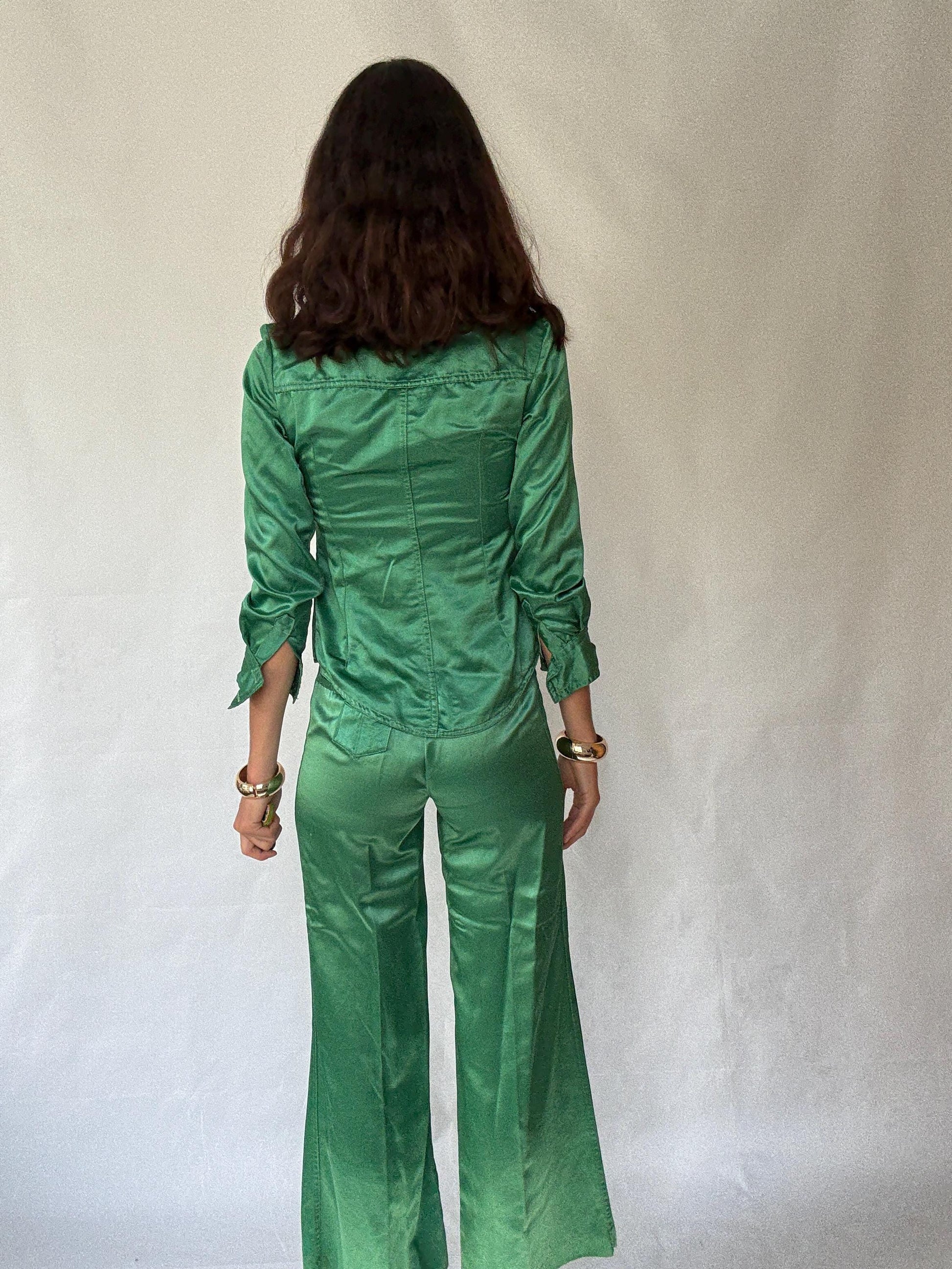 Vintage-inspired handmade green blouse and pant set, 100% cotton, fitted blouse button closure, retro 70s elegance, US S, casual chic