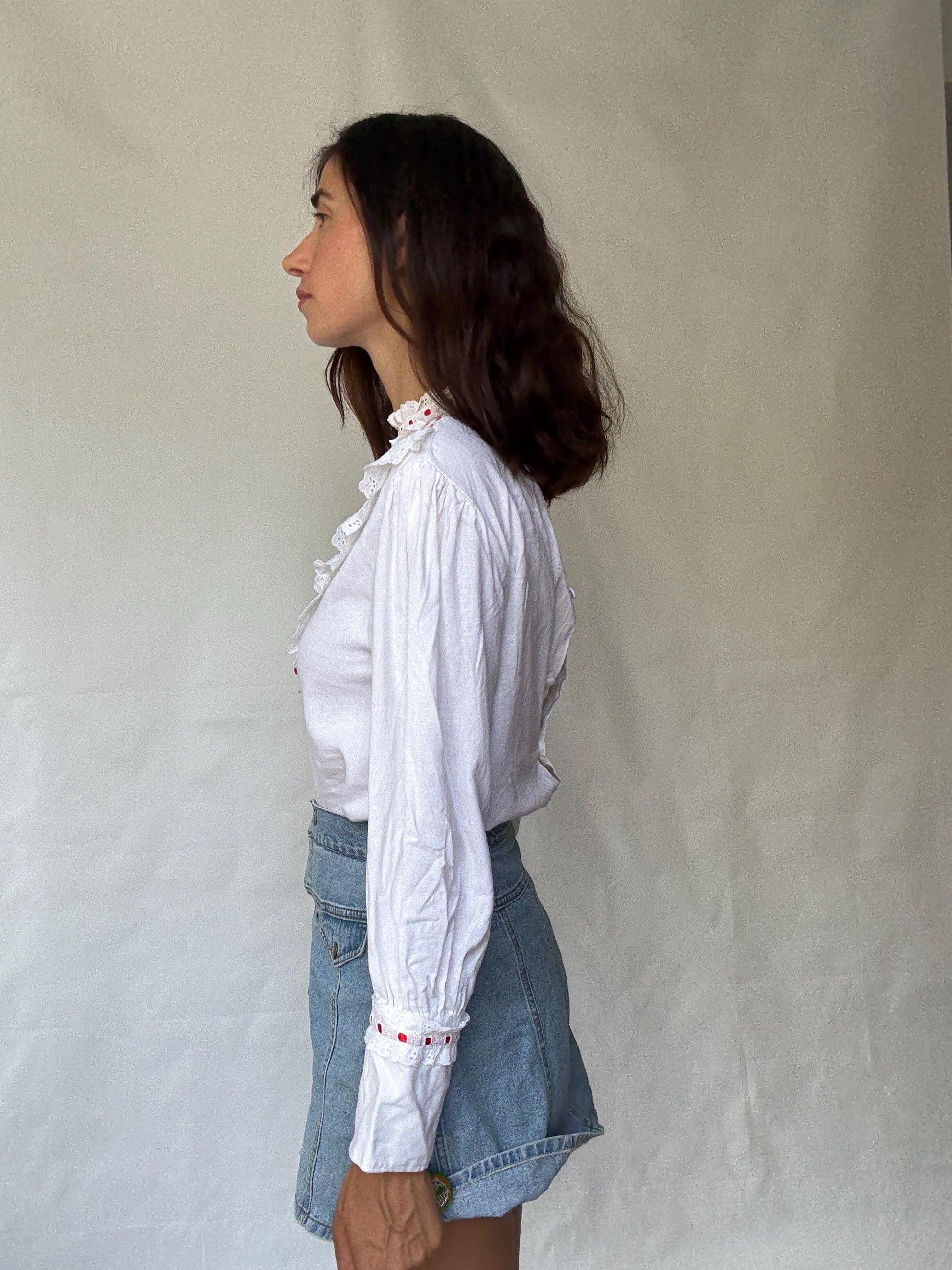 Vintage white lace blouse, linen viscose blend, relaxed fit, red ribbon detail, cottagecore folklore, US L, feminine style